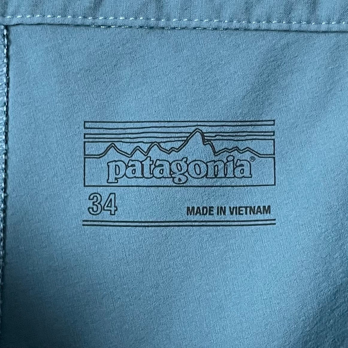 Patagonia Shorts Mens 34 Blue Wavefarer Hybrid Walk Boardshorts Hiking 18 inch