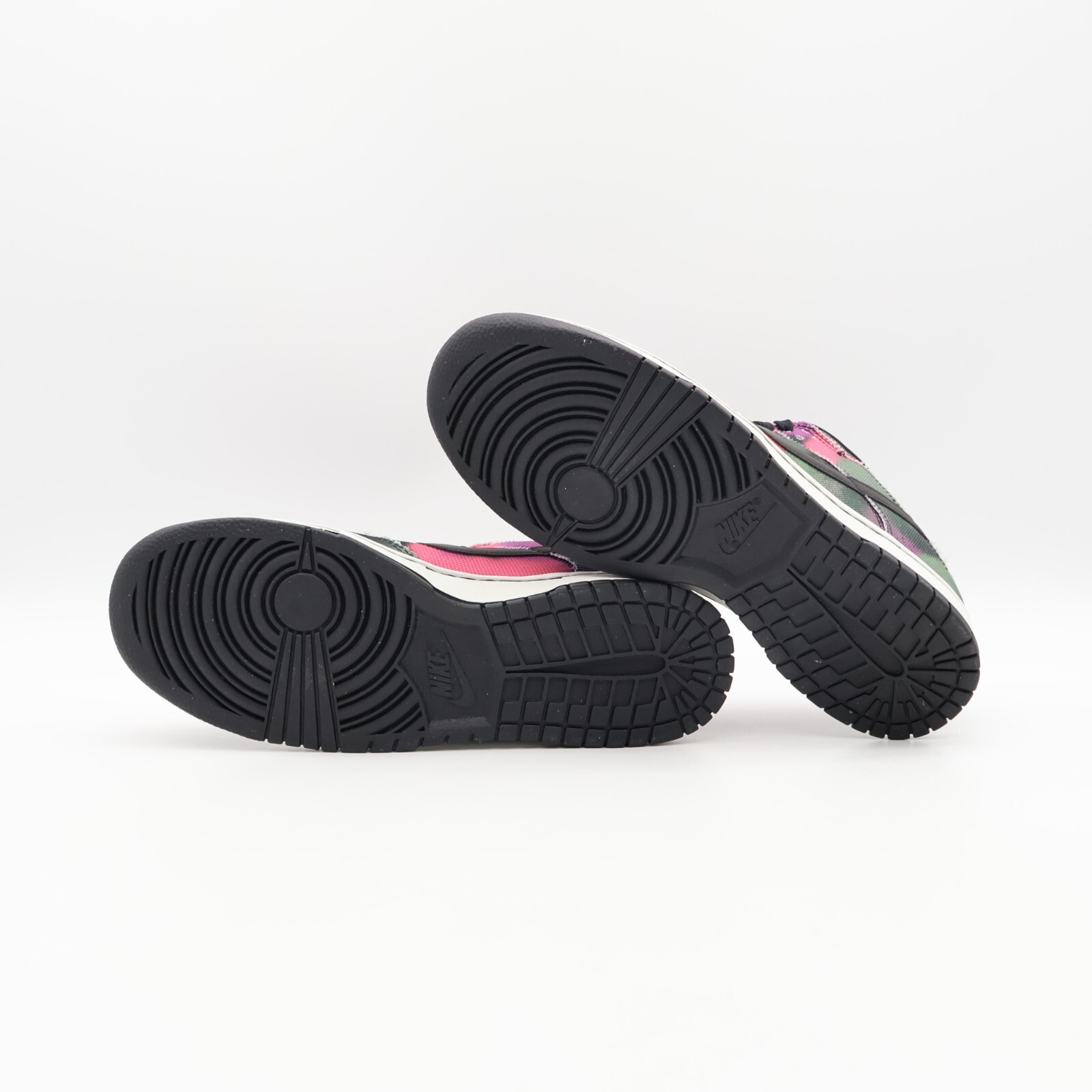 DM0108-002 Nike Dunk Low Graffiti Pink Black Sage Ash Green Tie Dye (Men’s)