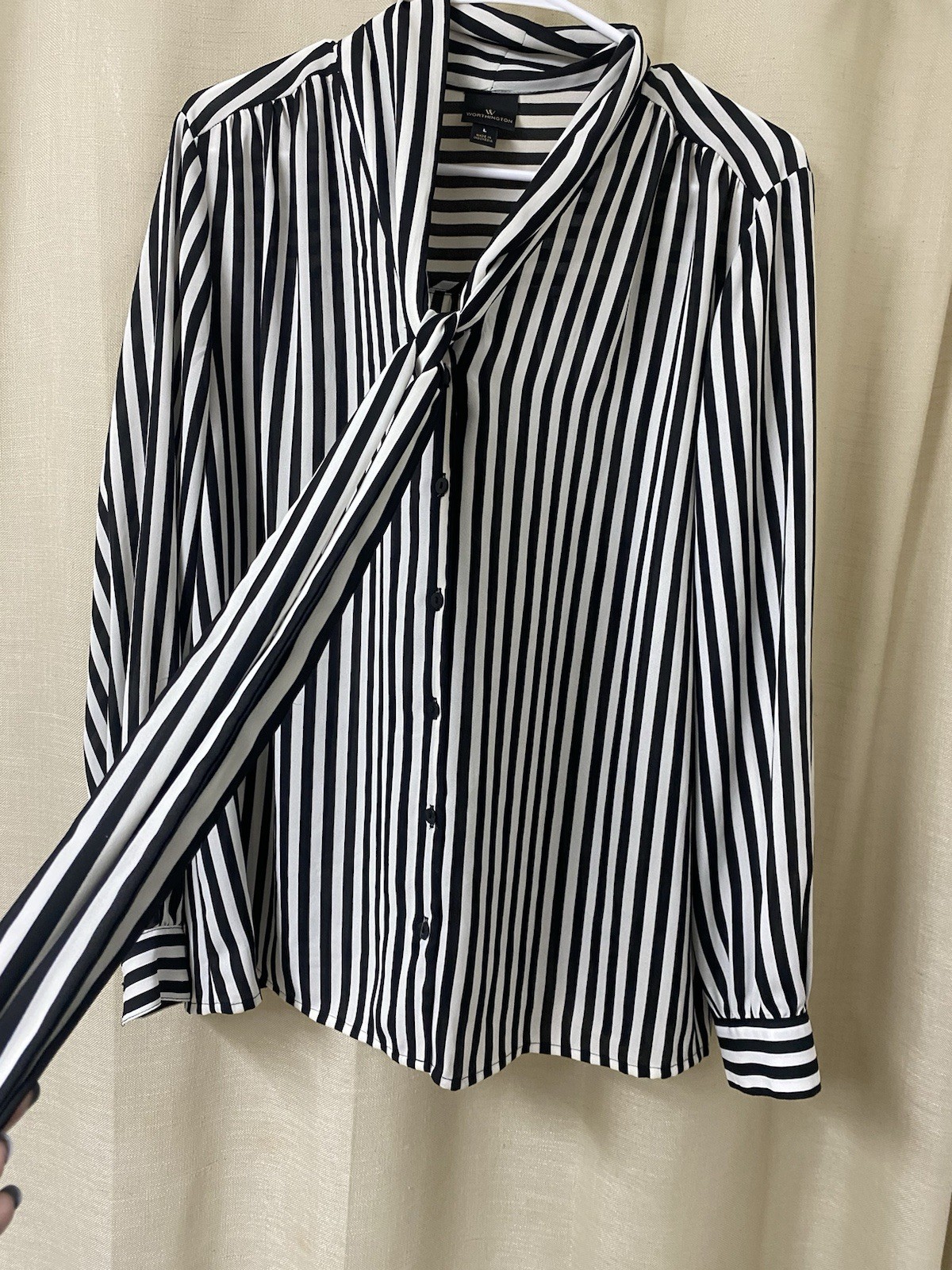 Worthington Black & White Striped Tie-Neck Button Front V-Neck Blouse L