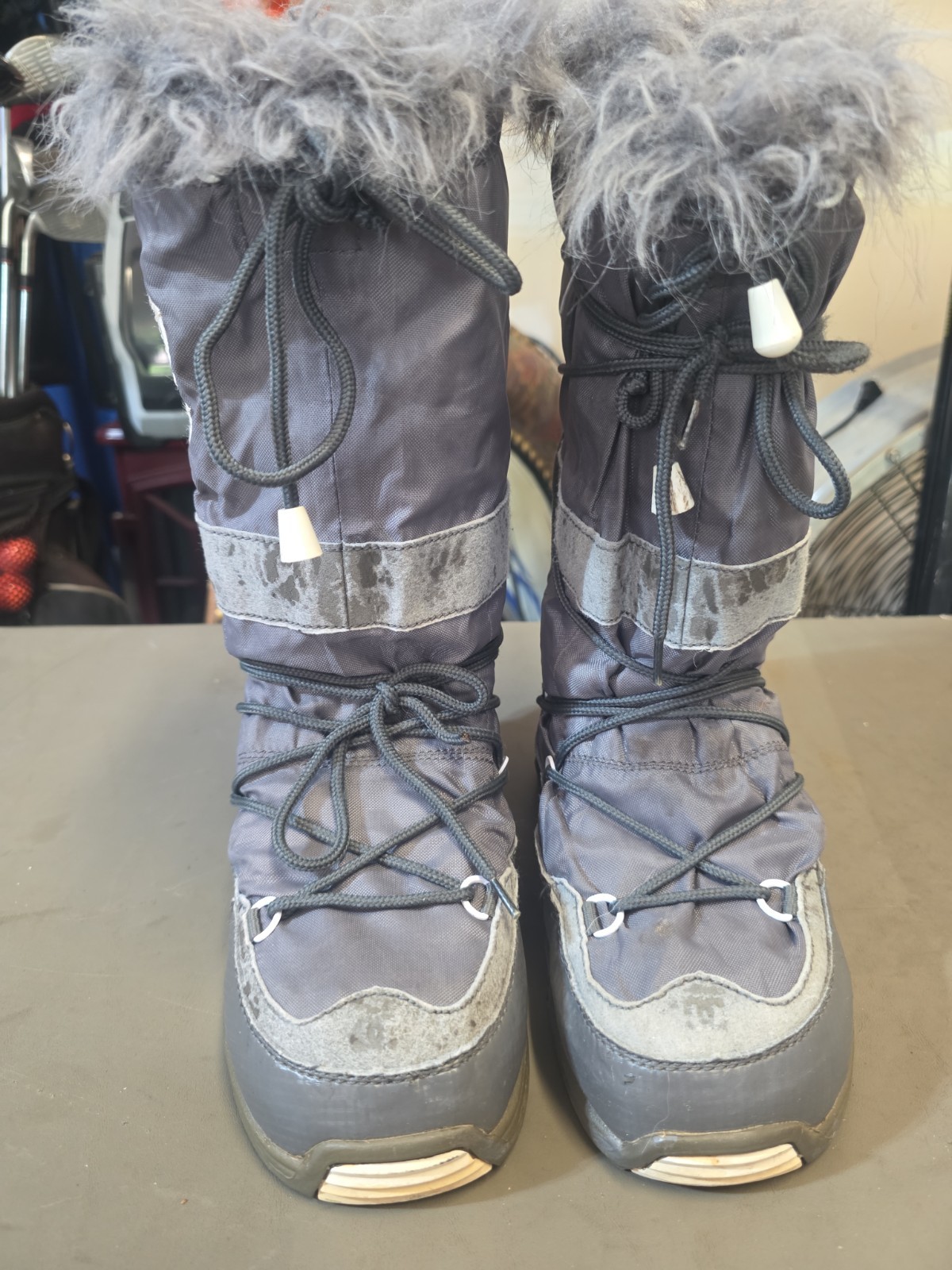 DC Womens Chalet 2.0 LEJ Faux Fur Gray Snow Boots US 7 UK 5 EU 38