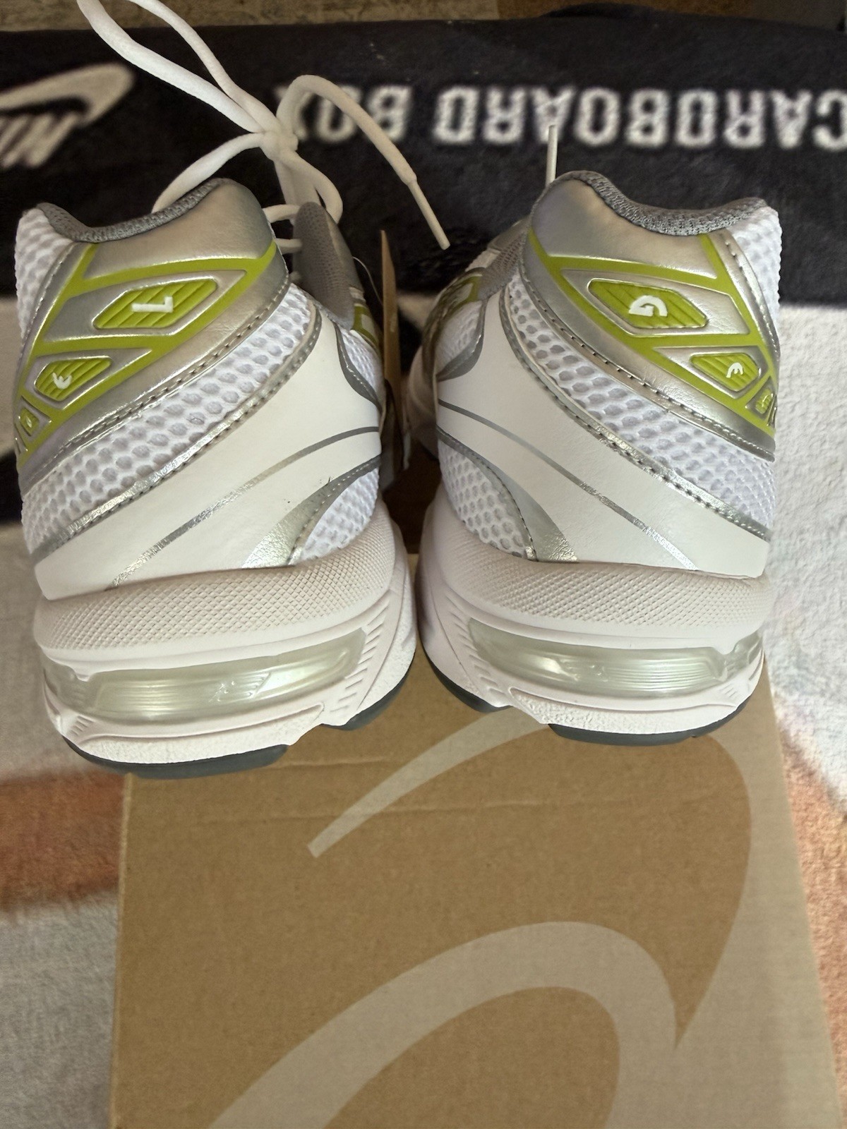 Size 13 – ASICS Gel 1130 White Green Apple