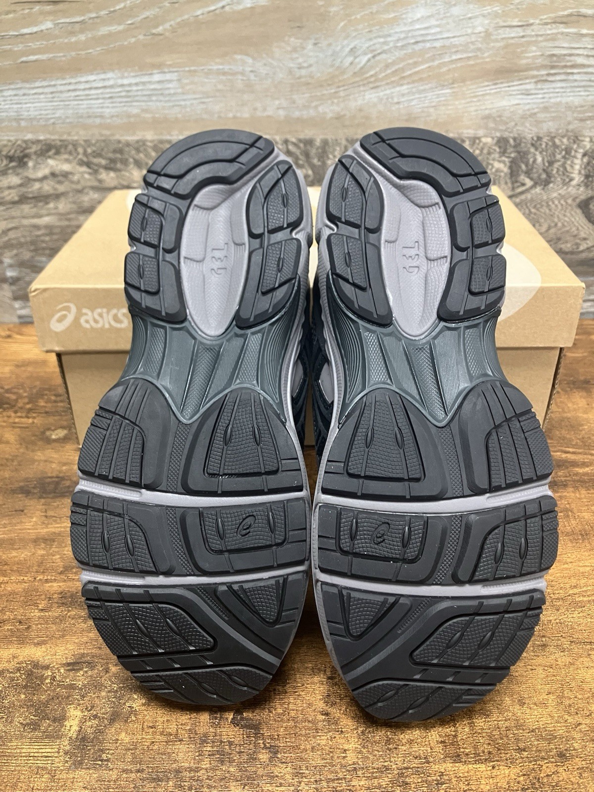 Size 4.5 – Asics Gel NYC Graphite Grey Black
