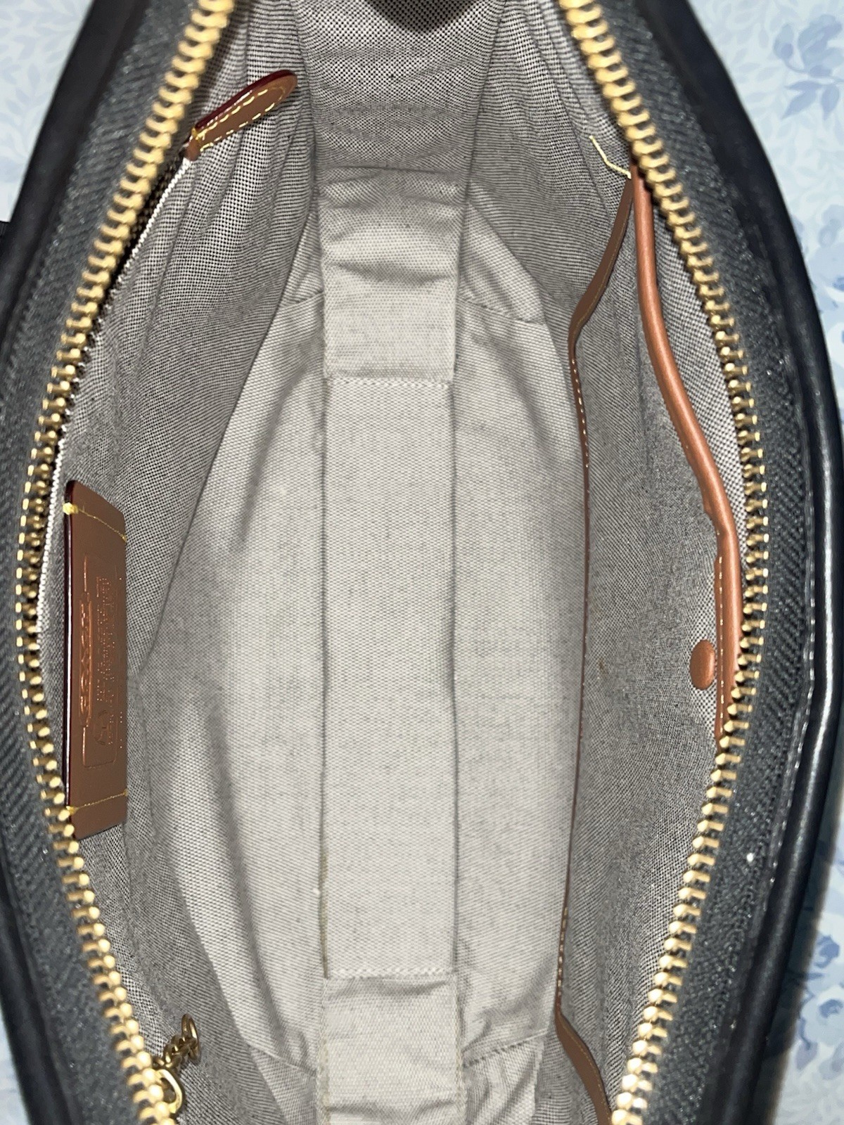 Coach Ergo Shoulder Bag 33 (C2264)