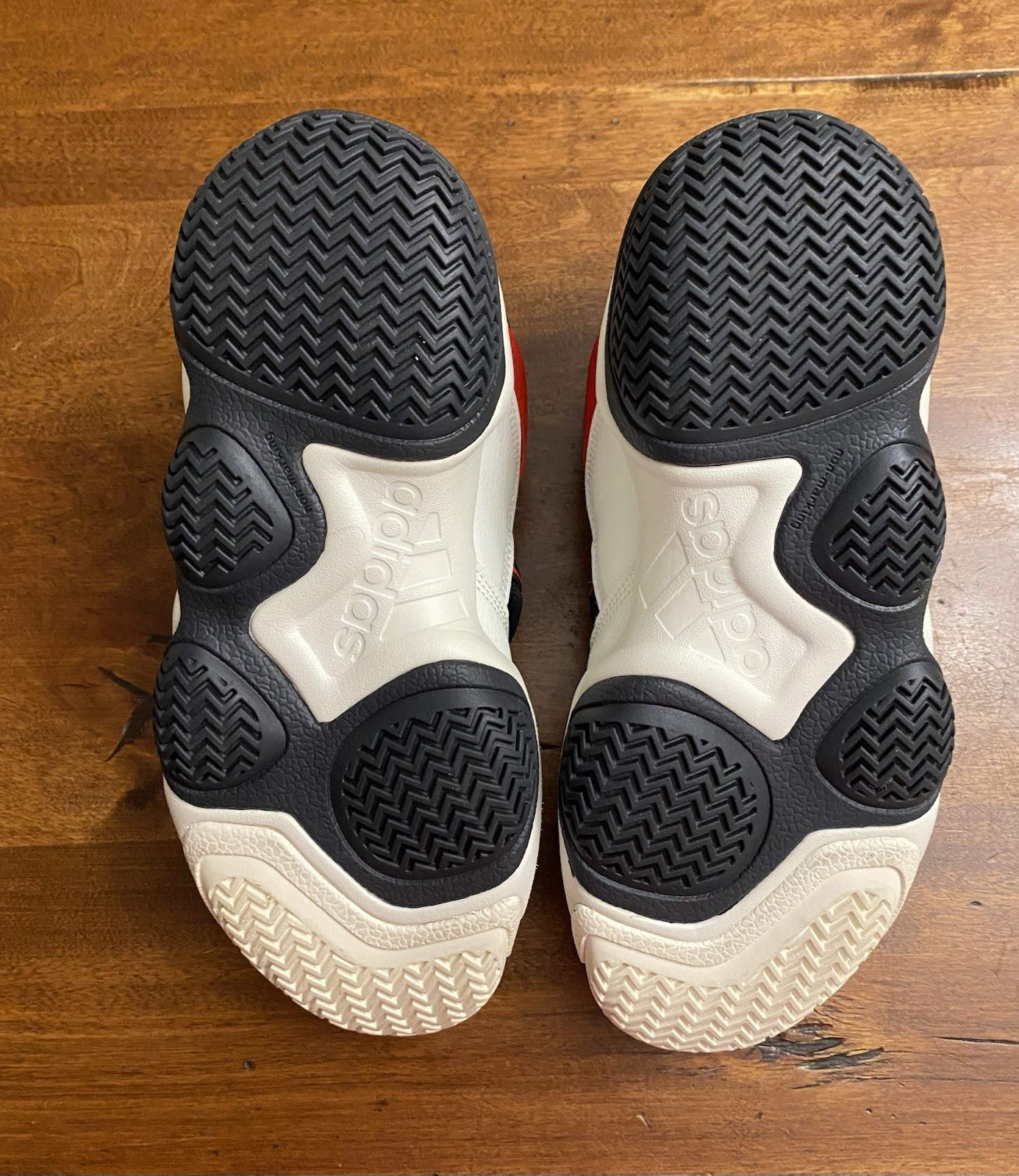 Adidas Men’s Top Ten 2000 Basketball Shoes Of White/Black/Red Size 8 1/2
