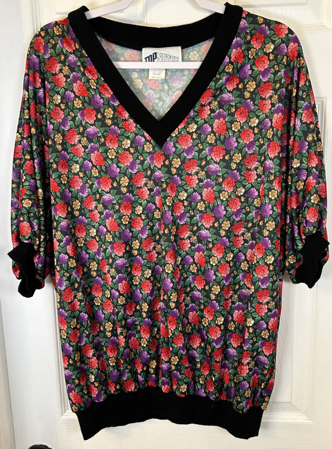 Vintage Top Notch Colorful Floral V-neck Blouse Sz 22W Retro Ribbed Trim Art Top