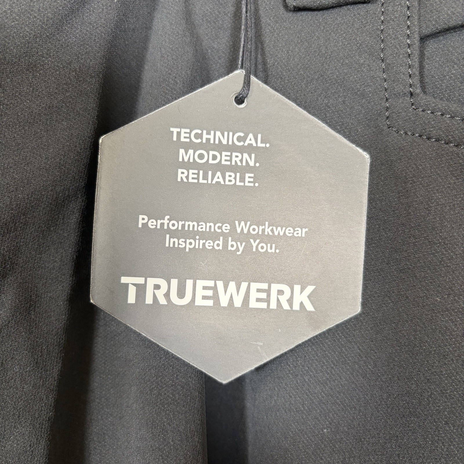 NEW! Truewerk T2 Werkpants Men’s 44×32 Black Cargo Performance Stretch Technical