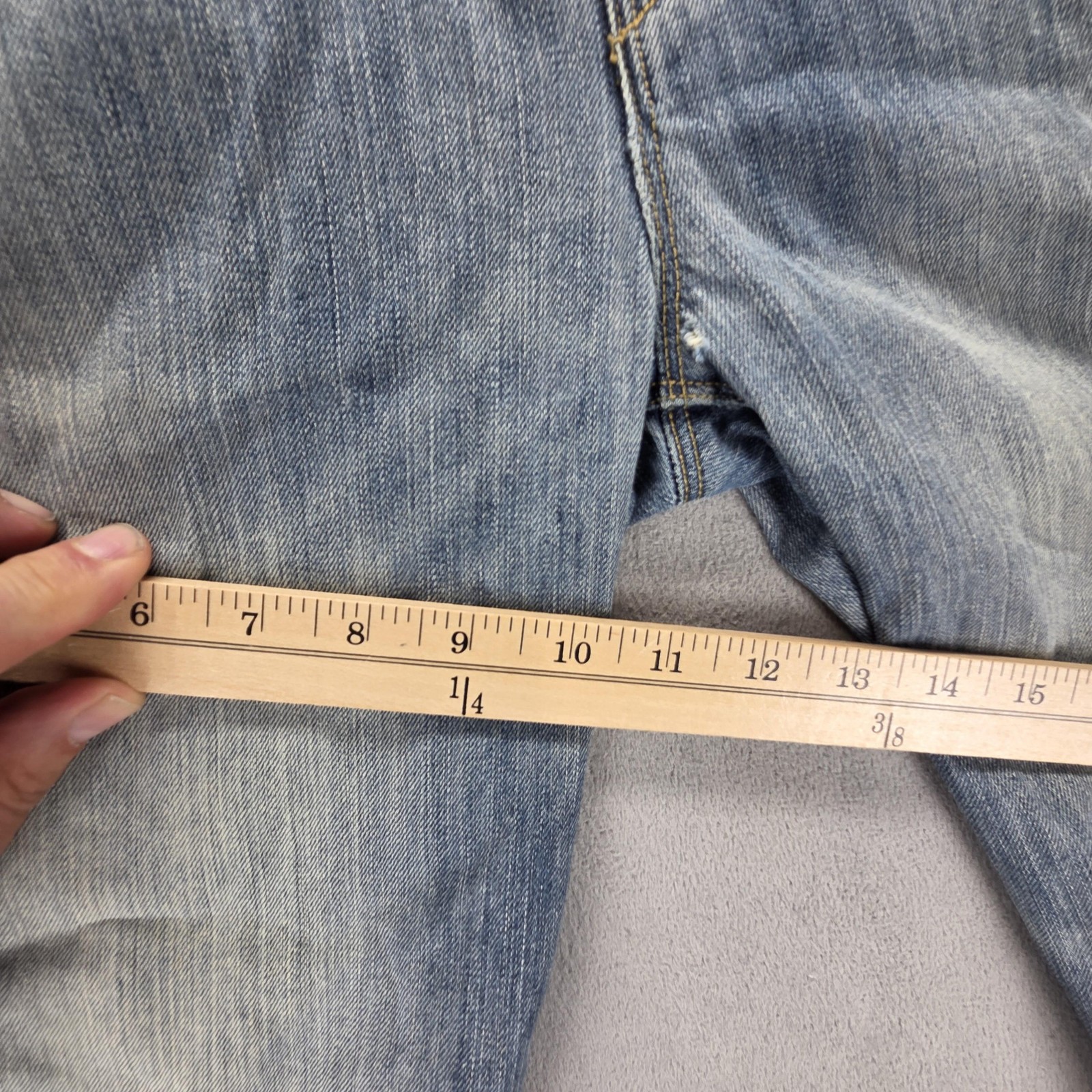 Vintage Levis Engineered Jeans Mens 29×32 Blue Twisted Medium Wash