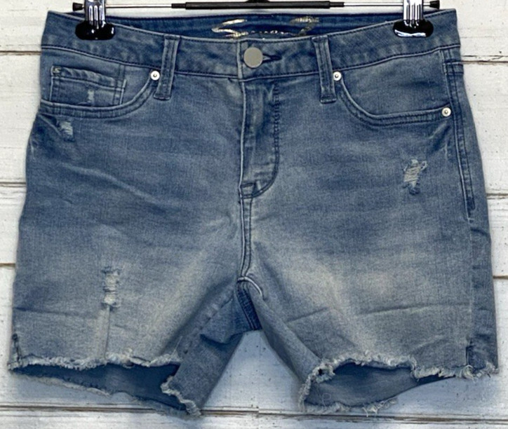 Seven7 Women’s Blue Denim Weekend Shorts Size 8