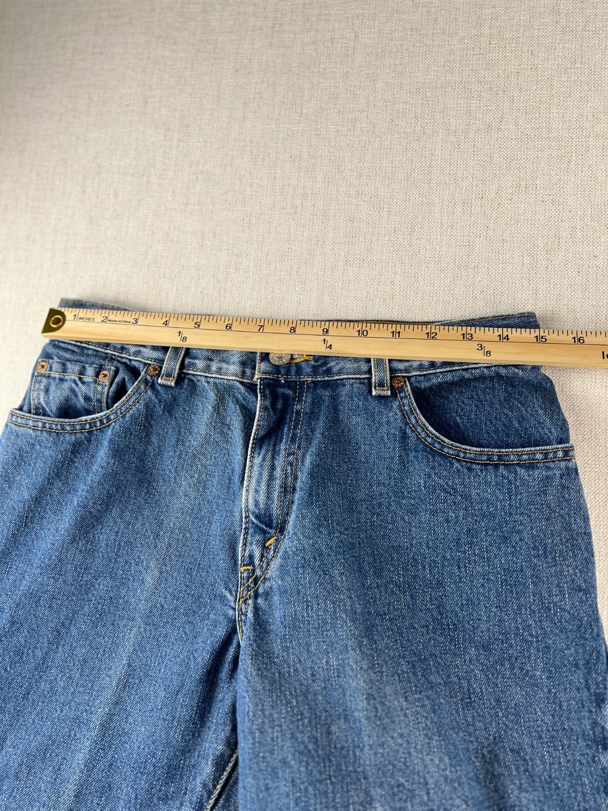 Vtg 90s Levis 550 10in Rise Mom Jeans size 10 Petite Classic Relaxed fit