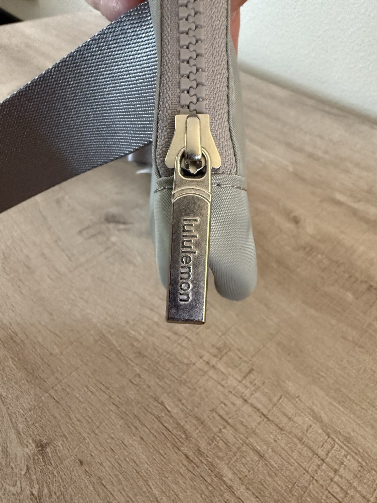 Lululemon Everywhere Belt Bag 1L in Silver Drop Gray NWT