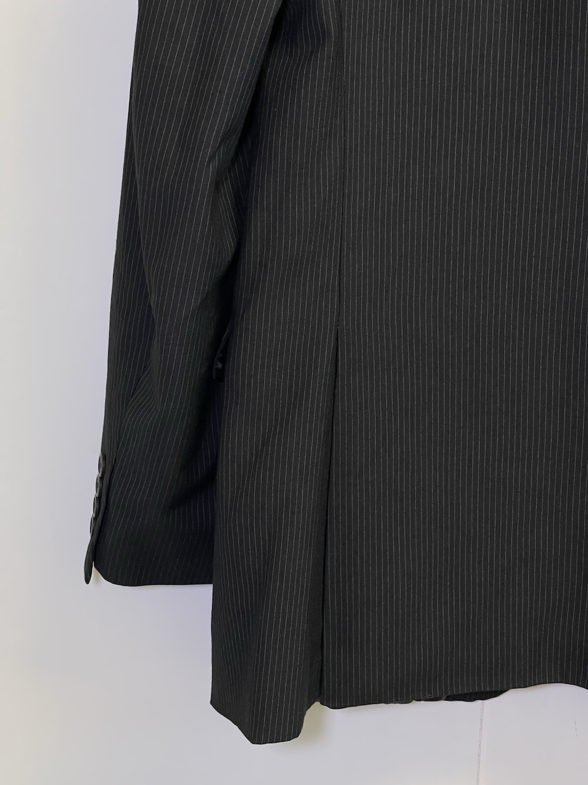 Geoffrey Beene Men’s Size 42L Blazer Black Pinstripe Jacket Polyester/Rayon
