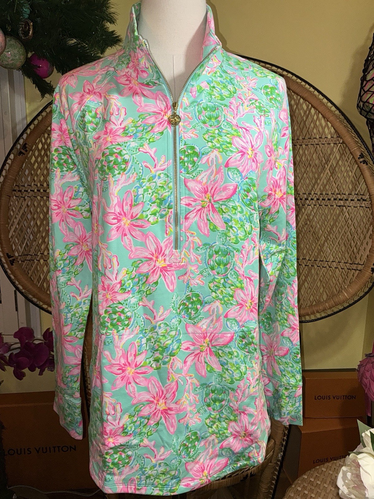 Lilly Pulitzer NWT UPF 50+ Skipper Popover So Shellegant Size L
