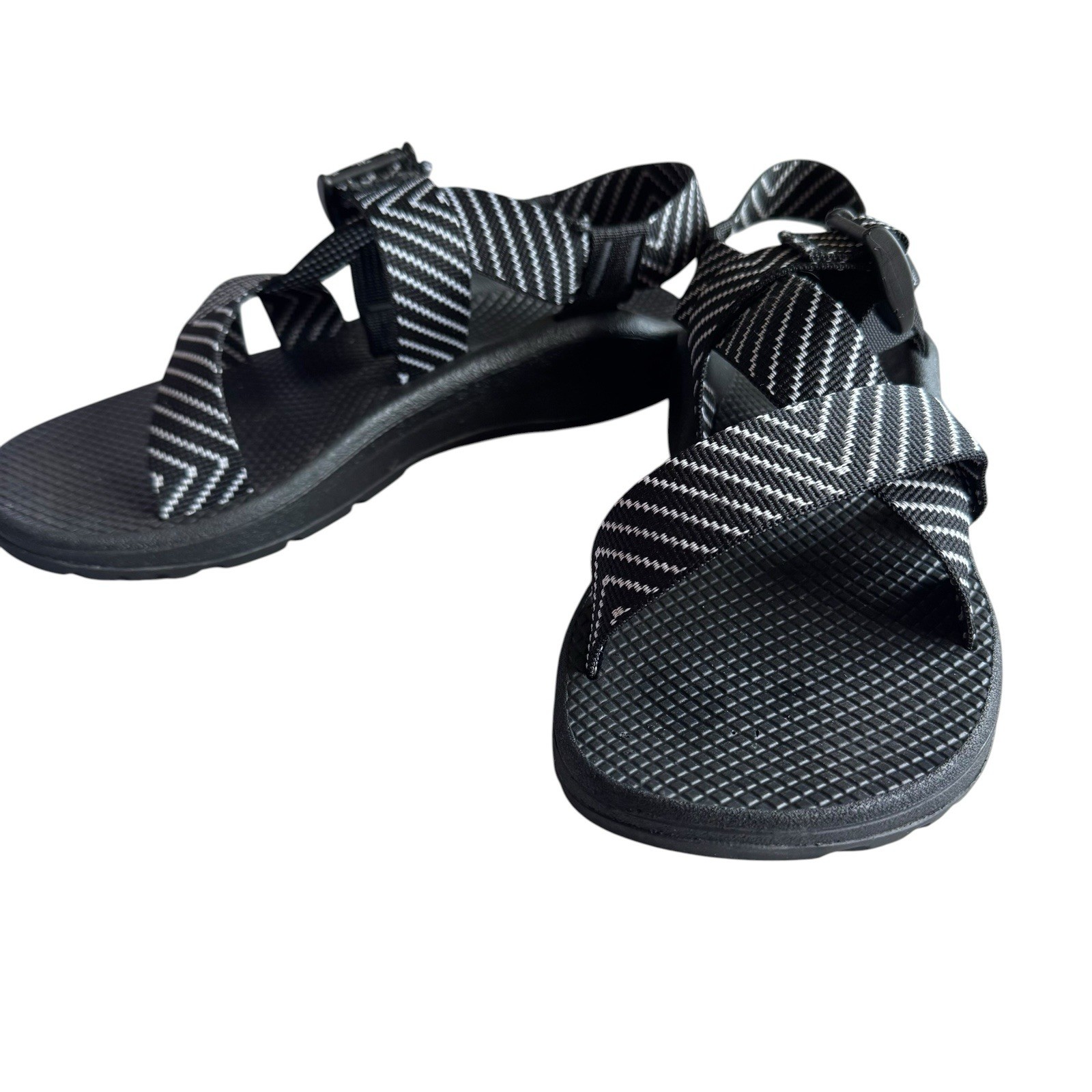 Chaco Z/Cloud Sport Sandals Women’s Size 9 Black White Chevron Adjustable Straps