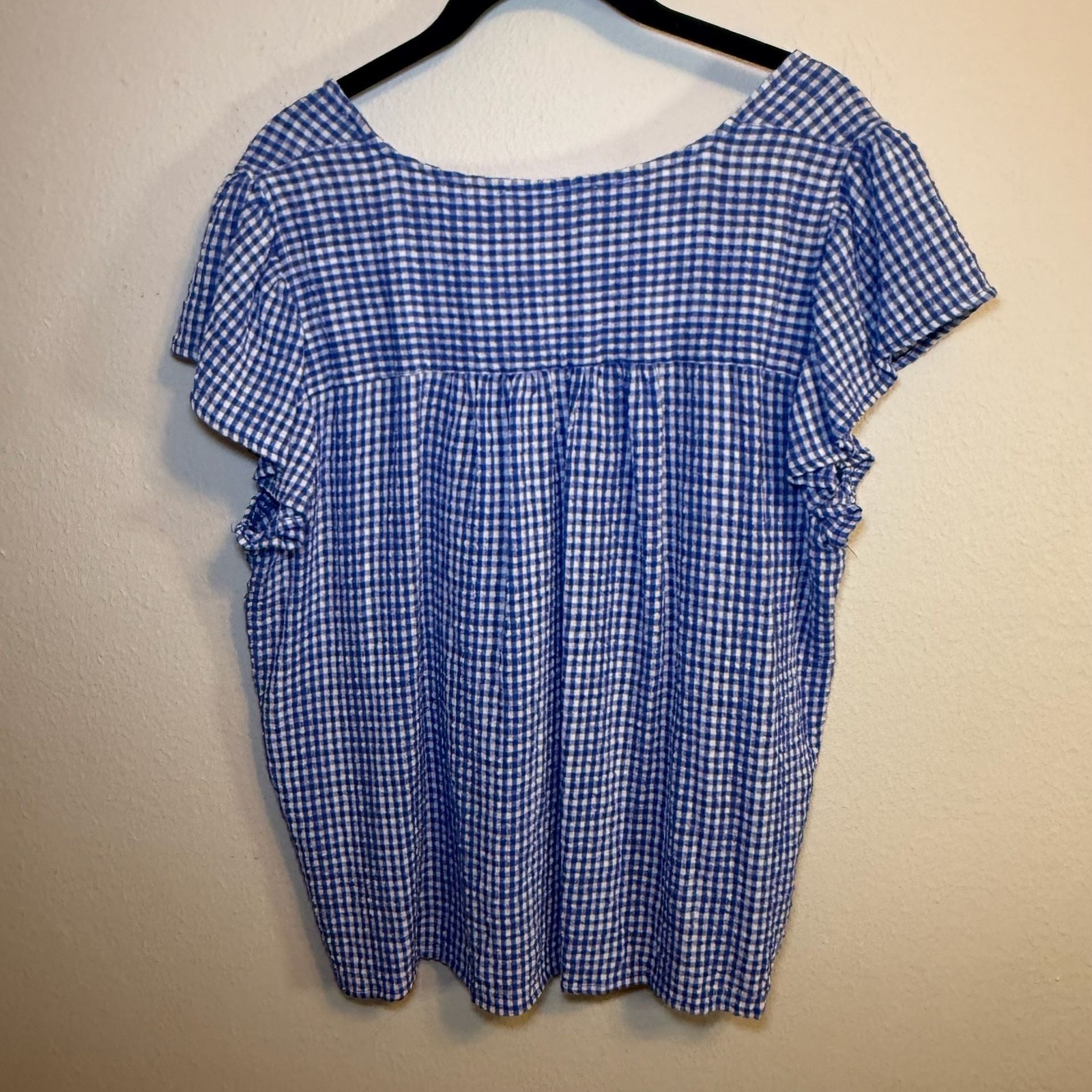 Jane + Delancey Women’s Blue and White Gingham Button-Front Ruffle Sleeve Blouse