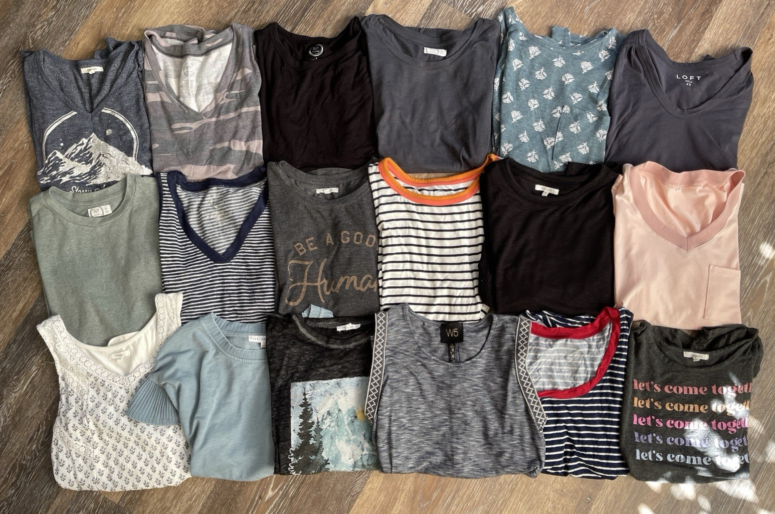 Maurices LOFT Huge Lot of 18 T-Shirts Tops Tanks Short Sleeve Size S, XS, M