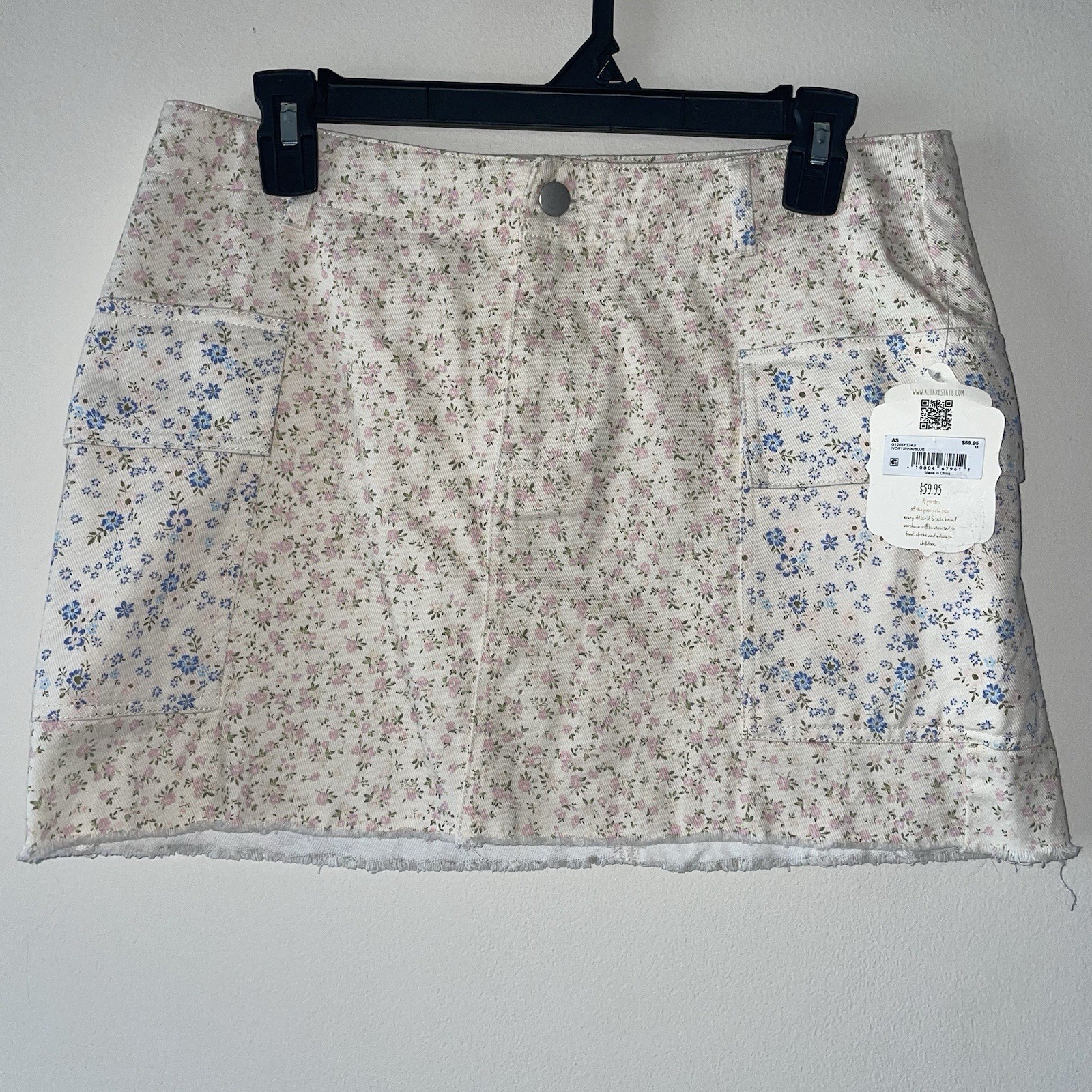 Altar’d State Ivory Pink Blue Floral Patterned Women’s M Mini Skirt Pockets NWT