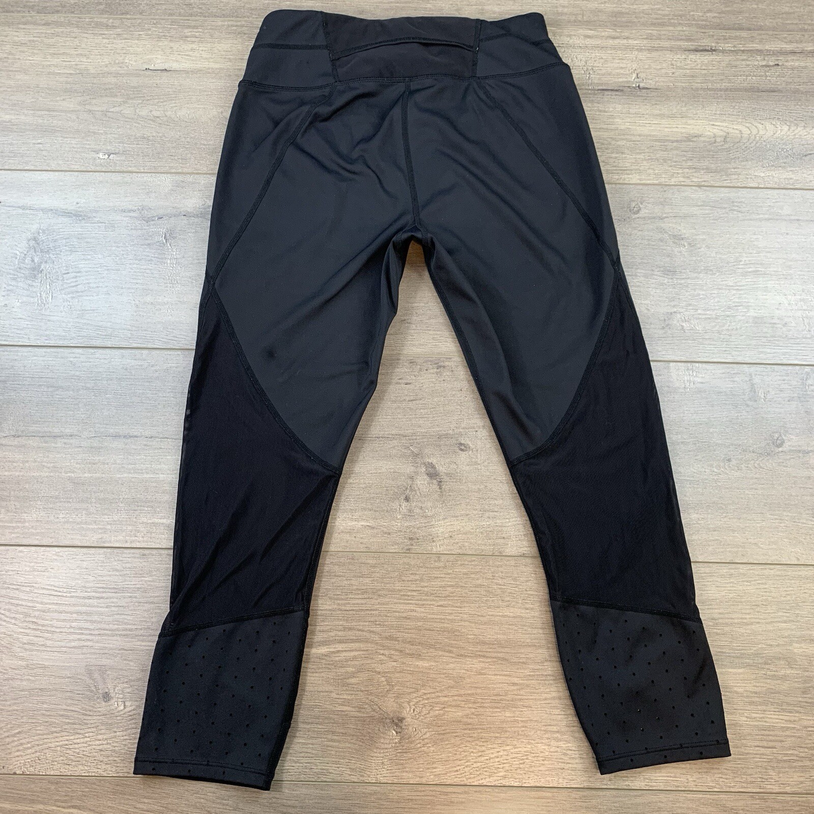 Athleta Laser Mesh Sonar Capri Leggings Women’s Small Black Activewear Workout