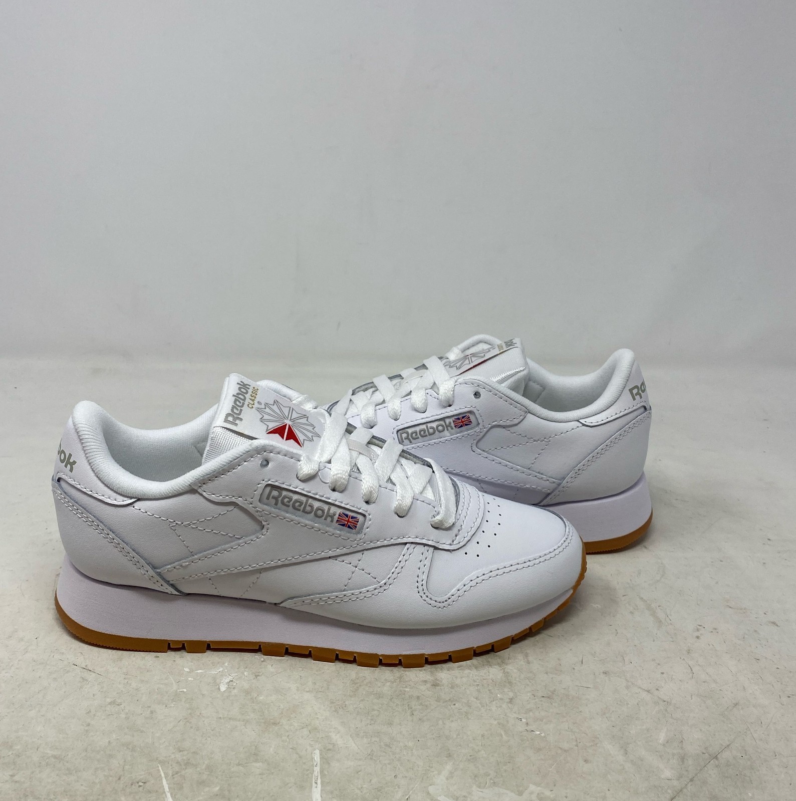 Reebok Classic Leather Women’s White/Pure Grey Gum Sneakers Size 6 GY0956