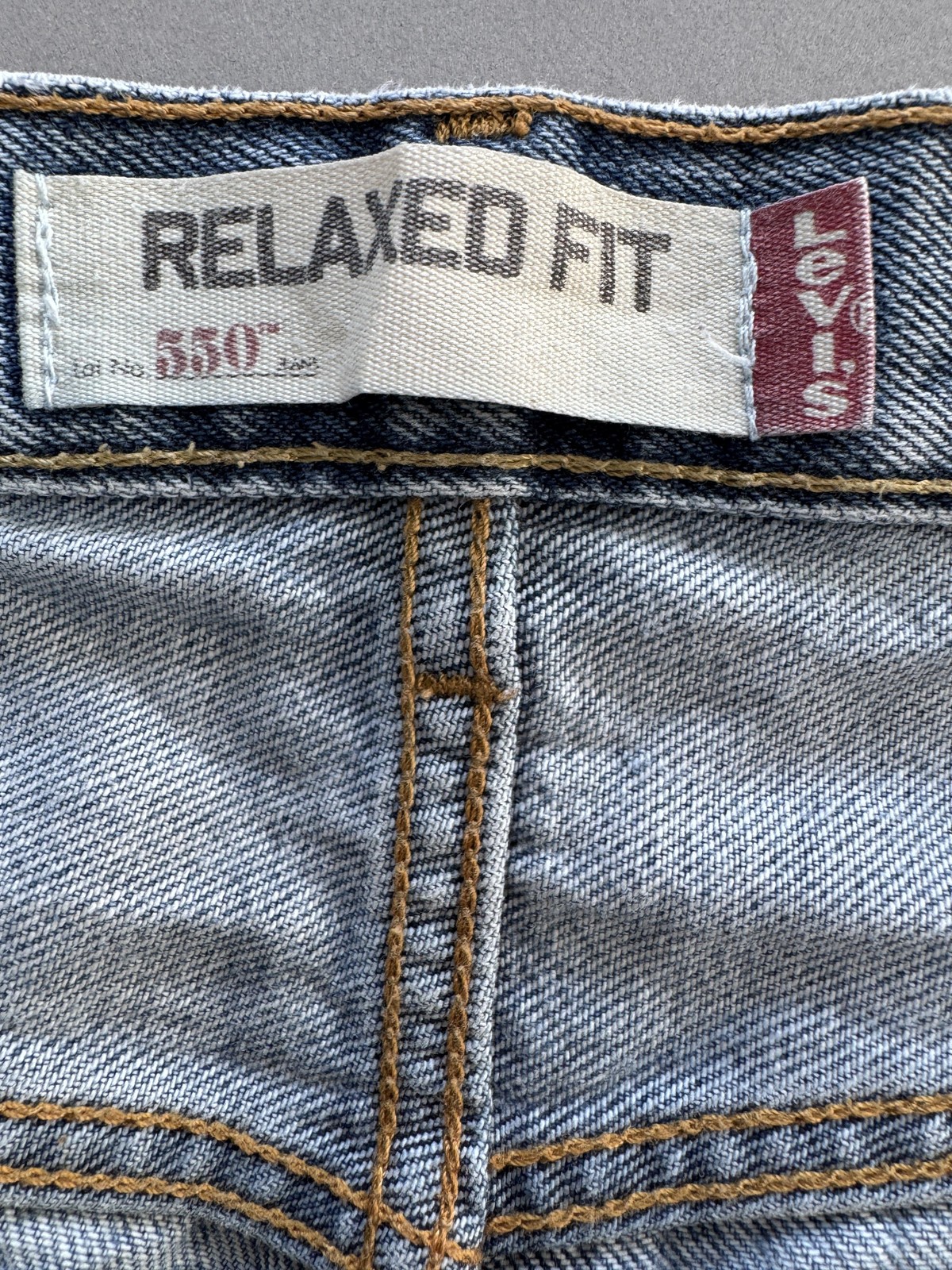 Levi’s 550 Mens Jeans W32xL28 Blue Light Wash Relaxed Tapered Fit Retro
