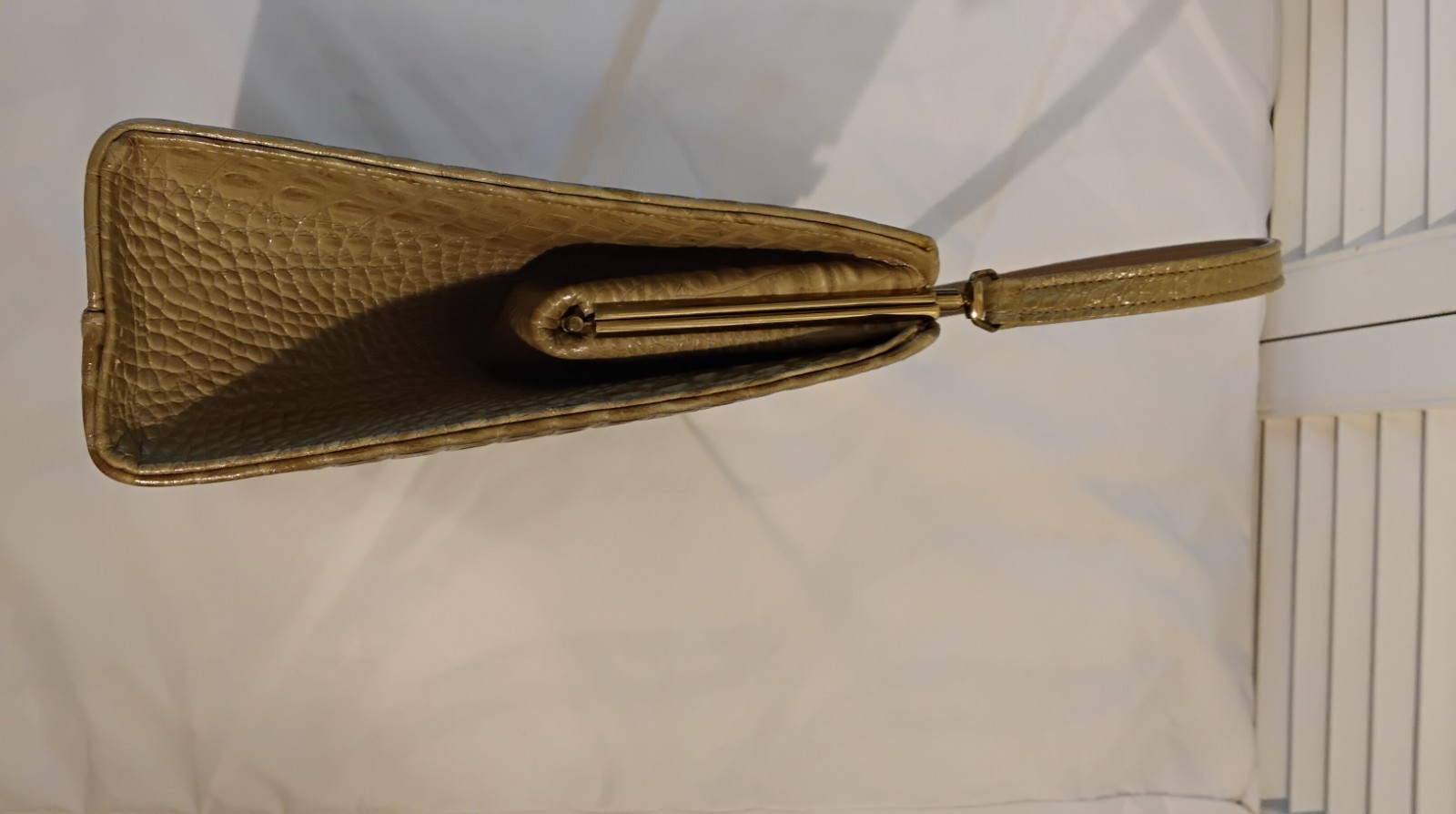 Vintage 40s 50’s Crocodile Alligator Embossed Leather Handbag Purse Bag Exotic