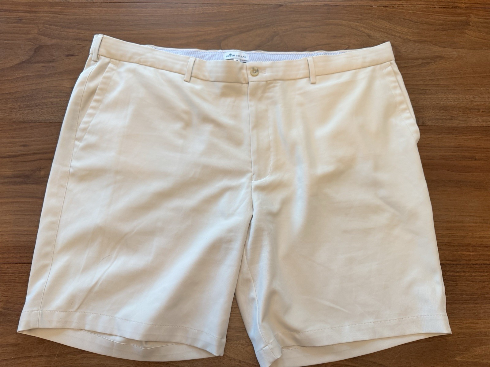Peter Millar Men’s Beige Cotton Chino Shorts Flat Front Solid Zip Button Logo