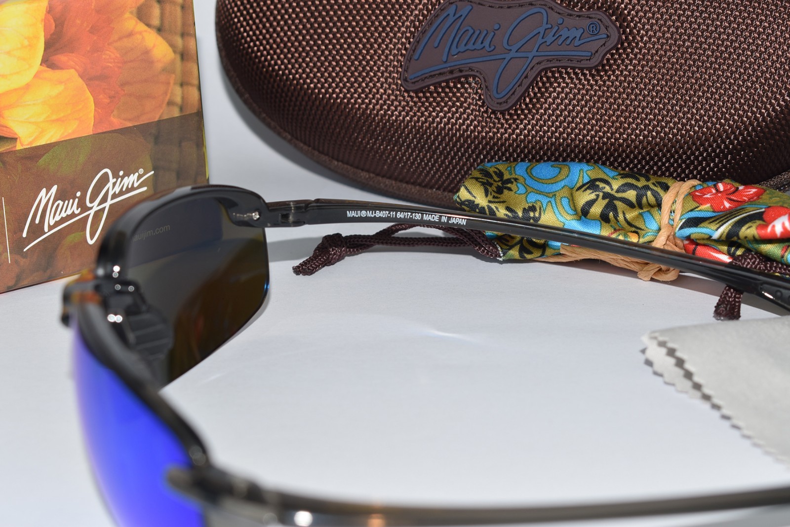 Maui Jim Sunglasses B407-11 Ho’okipa Grey Frame / Blue Hawaii Polarized Lenses