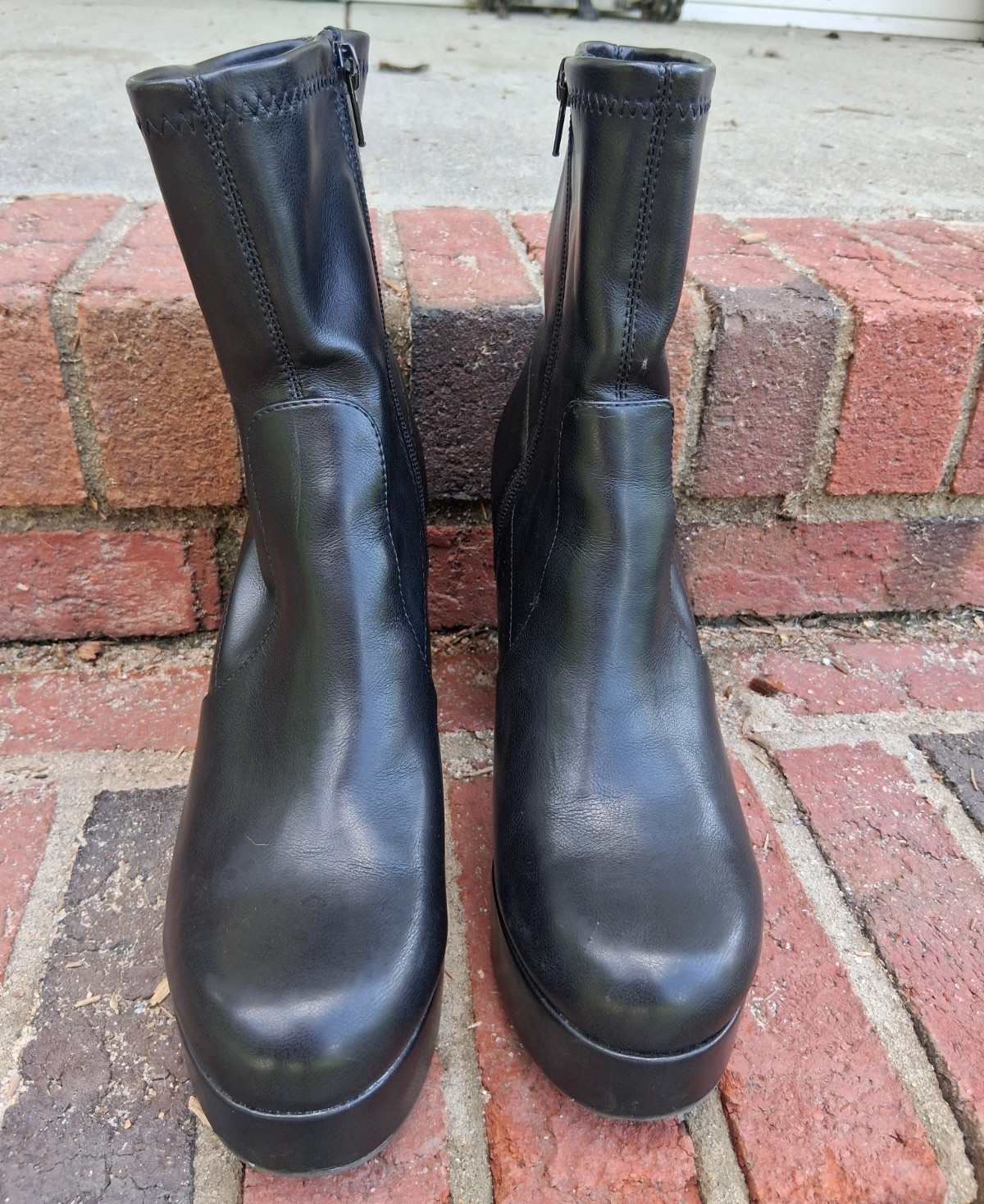 Steve Madden Stealth Women’s Black Platform Lined Zip Ankle Boots US 8.5