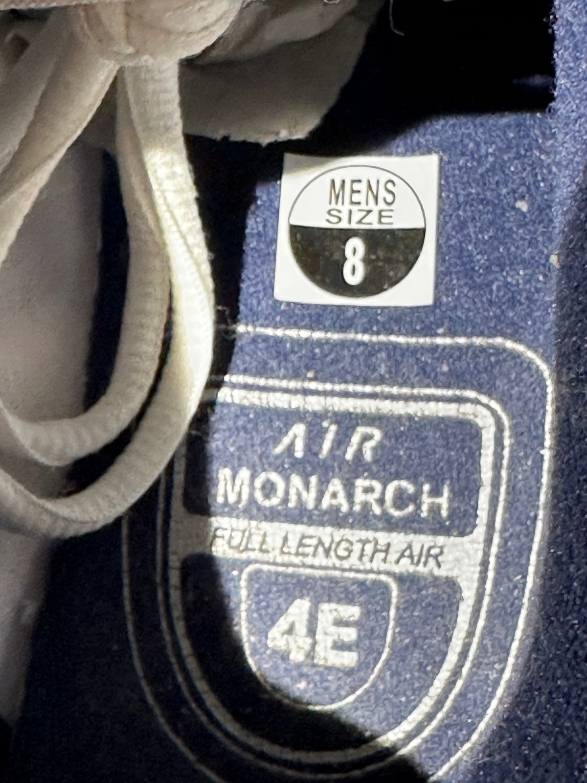 NIKE AIR Monarch IV Cross-Training Shoes WHITE & NAVY Men’s 8 4E 416355-102 EUC