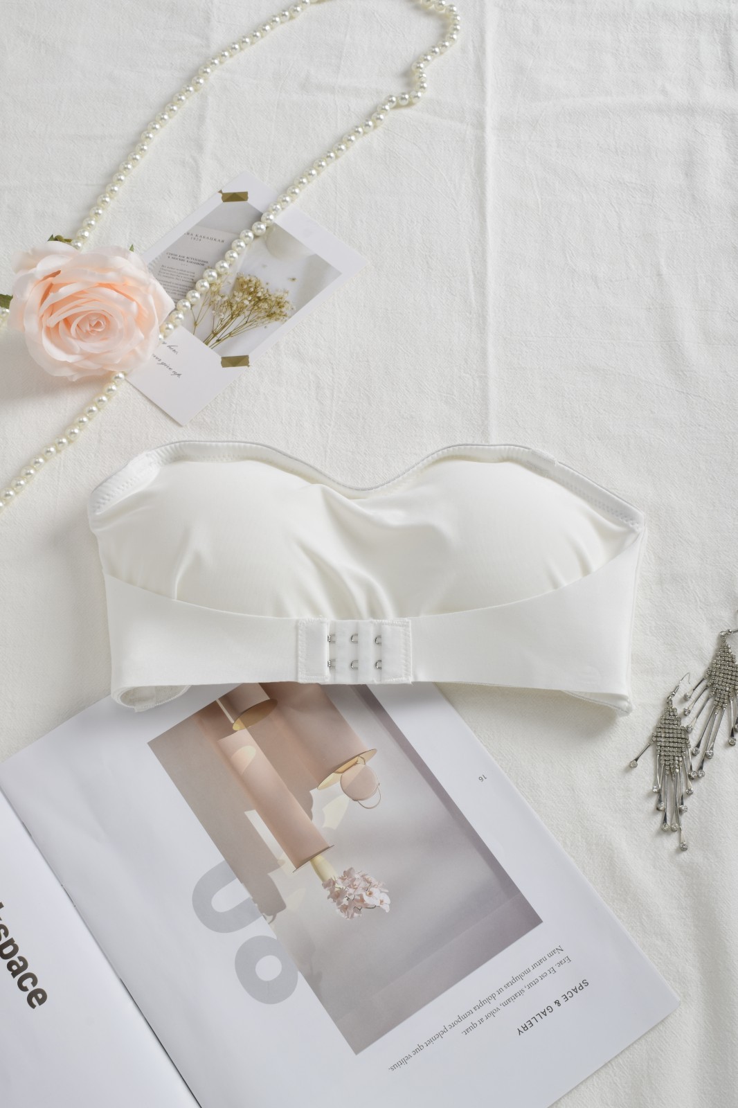 3 Pack Strapless Wireless Bra Anti-Slip Bandeau Front Closure Padded Bralette