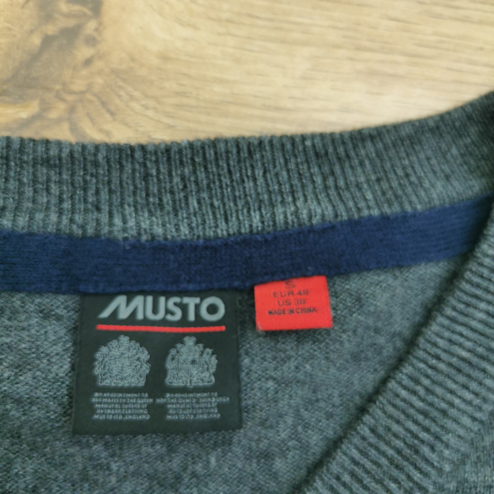 Musto Jumper Mens S Small Grey V Neck Cotton Nylon Merino Wool Yachting