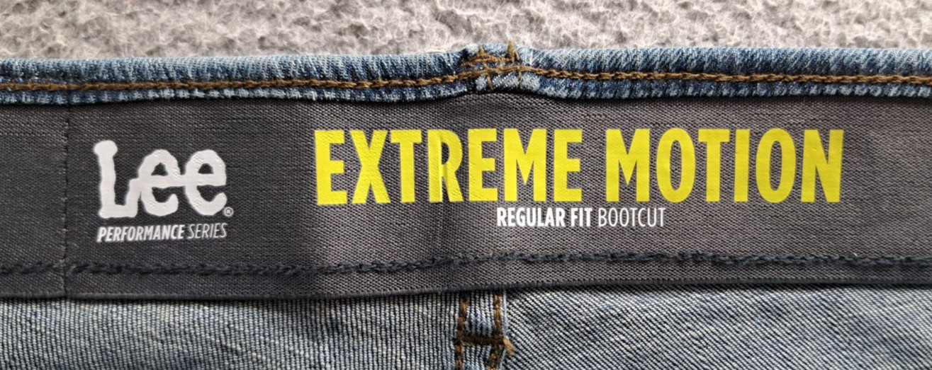 Lee Extreme Motion Regular Bootcut Jeans Mens 32×30 Blue Echo Performance NWT