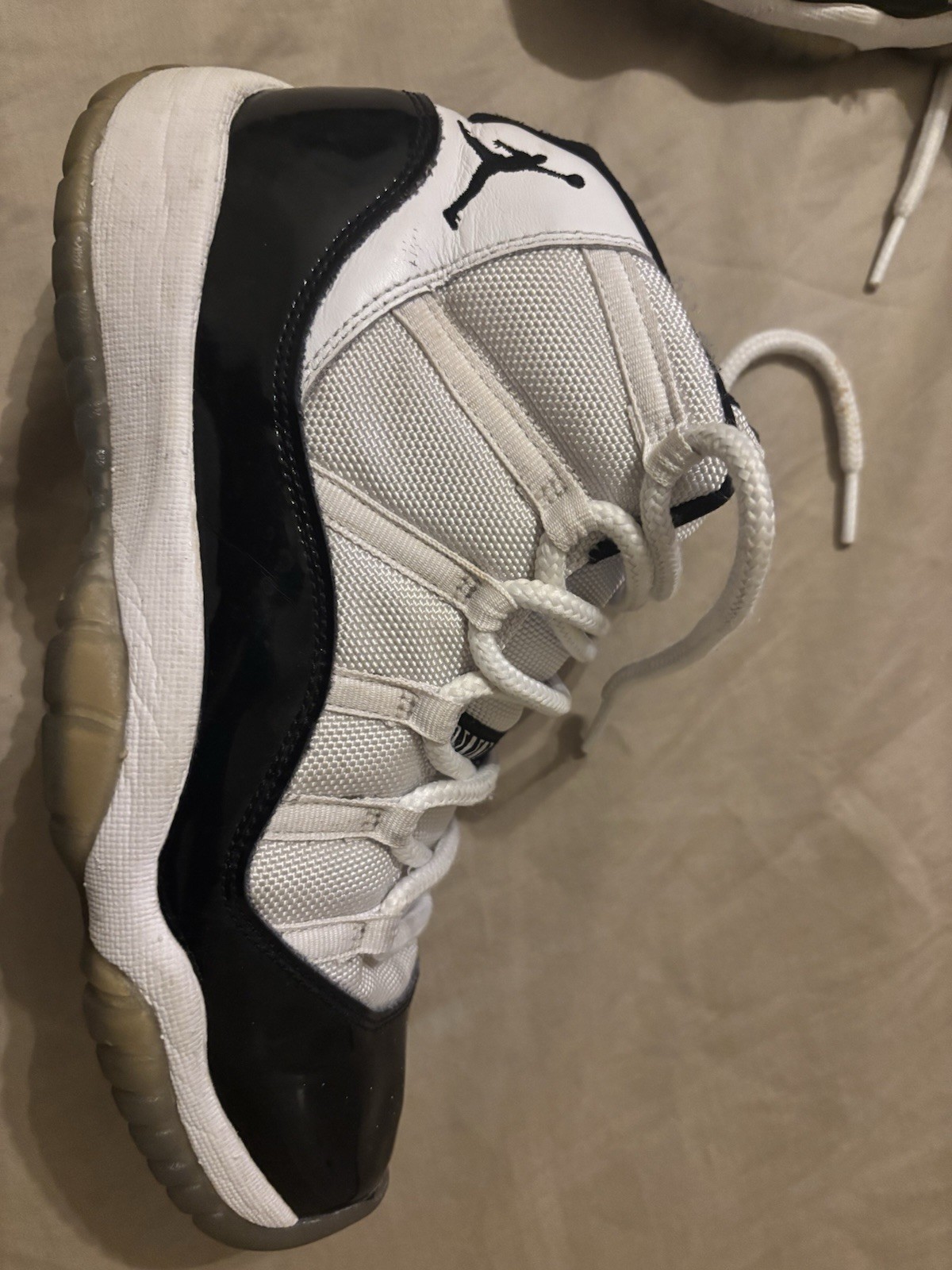 SIZE 7 Jordan 11 Retro “Concord”2018