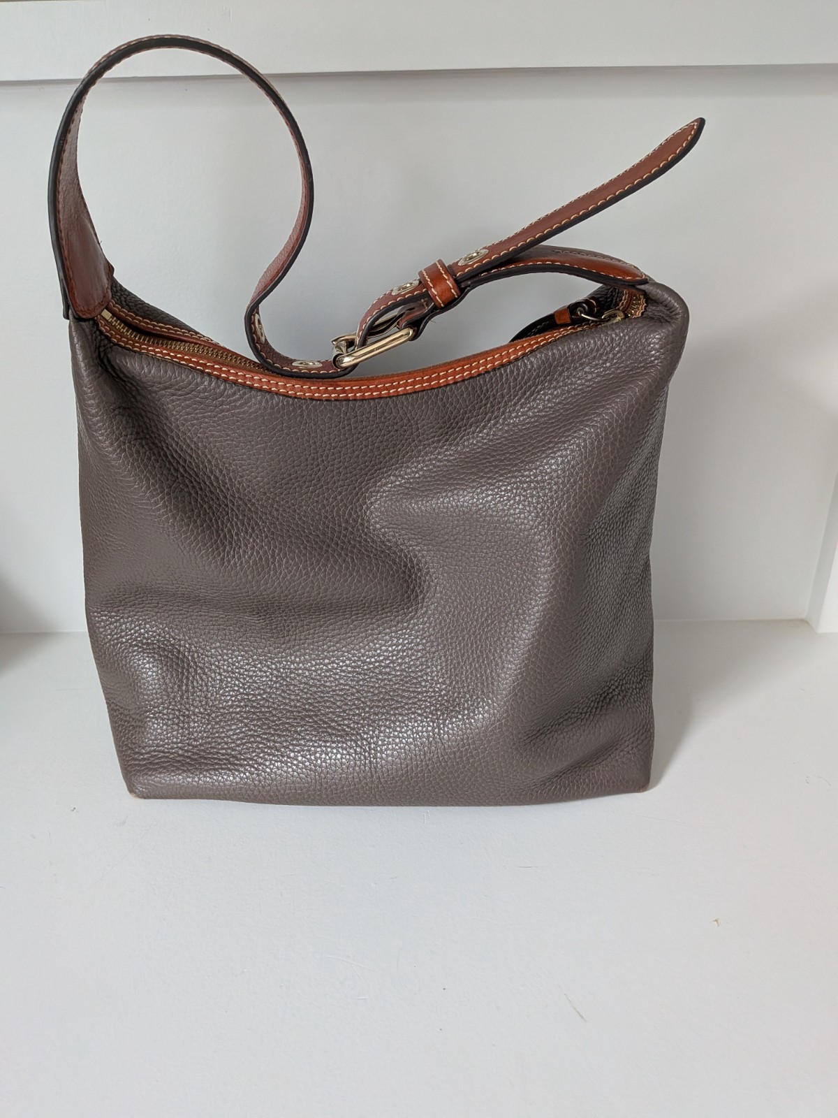 Dooney & Bourke Authentic Pebble Hobo Shoulder Handbag Bag – Black