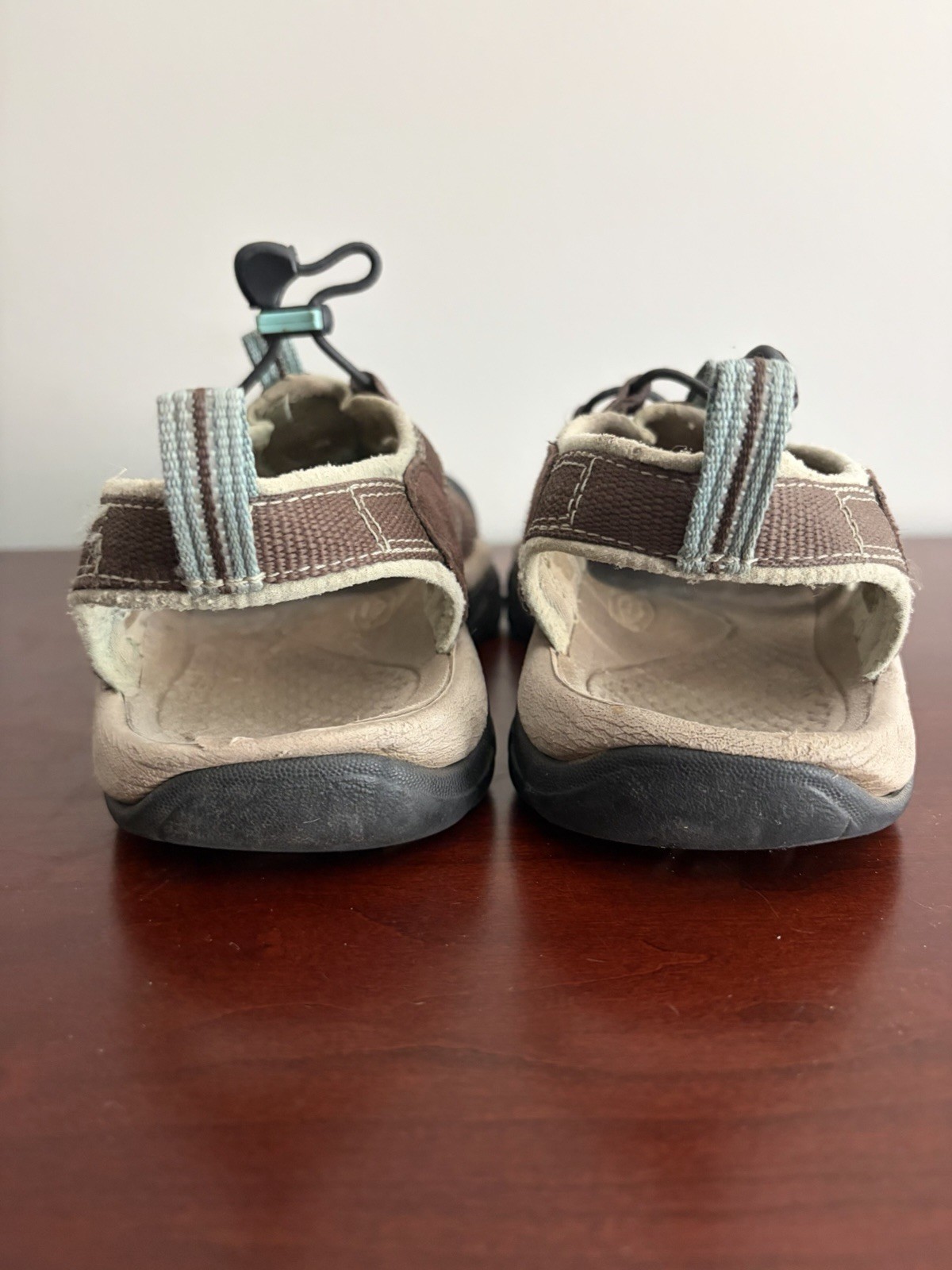 KEEN Women’s 8.5 Brown/Black Leather Closed-Toe Sport Sandals Lace Up Rubber