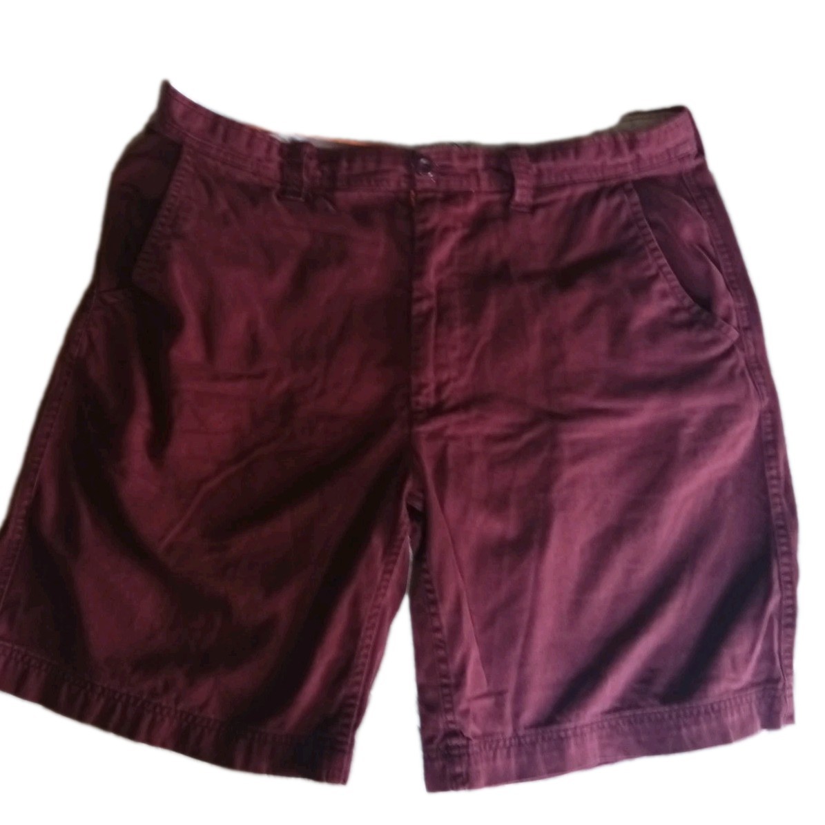 Men’s Shorts Sz. 38 St. John’s Bay Chino Style Maroon/Burgandy 9″ Inseam