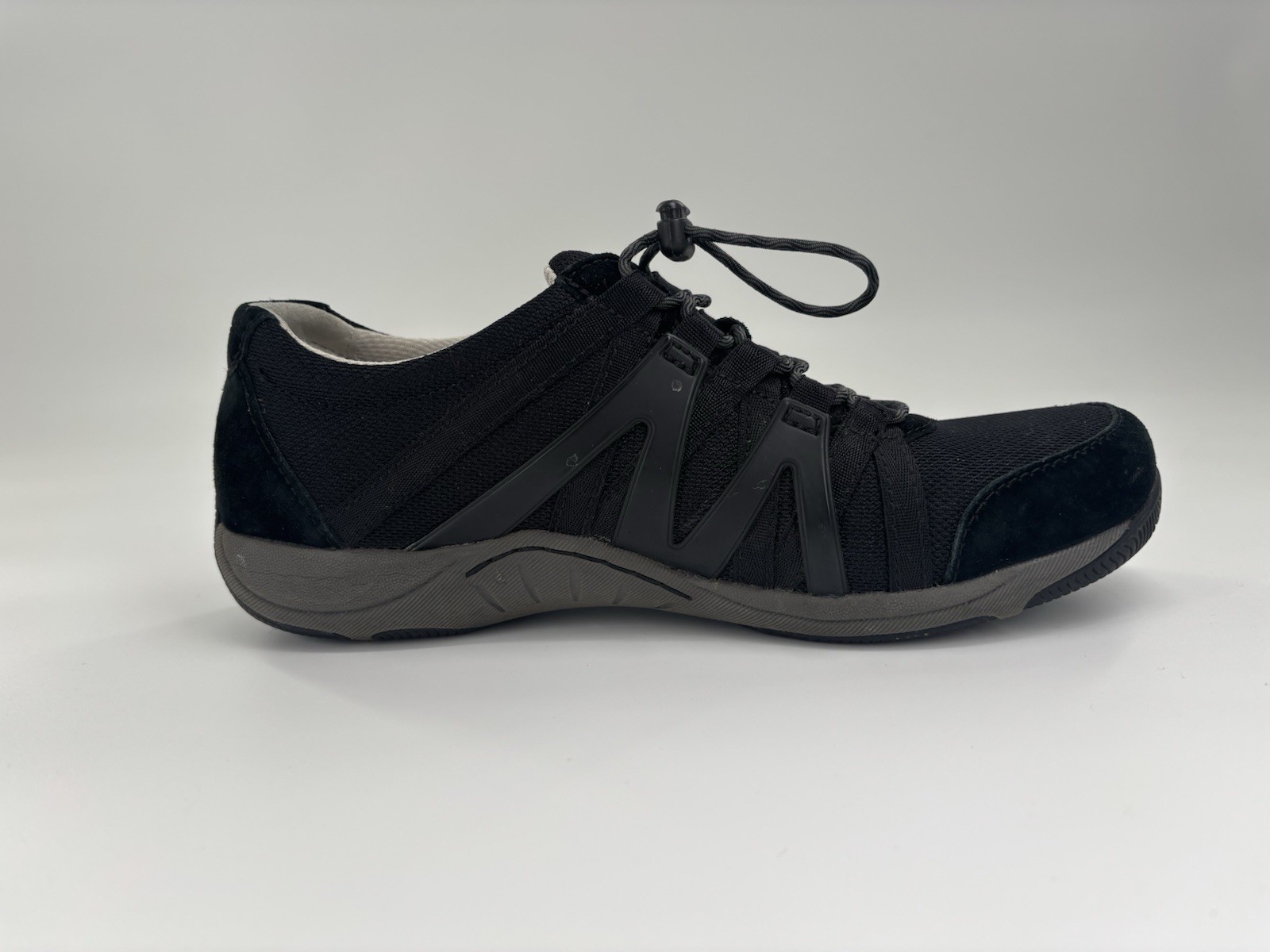 Dansko Women’s Henriette Comfort Support Sneaker Black Leather Suede EU 38