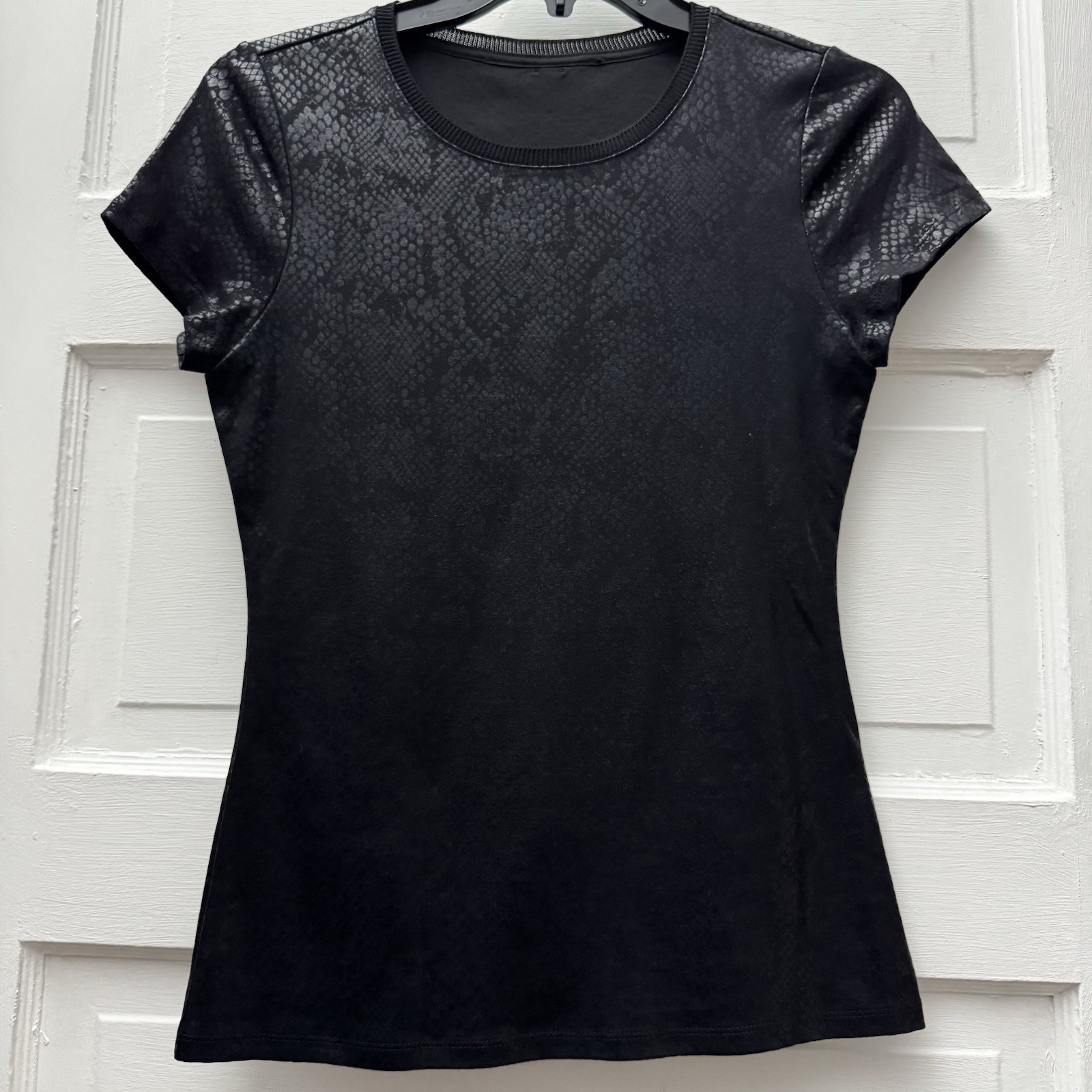 White House Black Market Black Snakeskin Print Knit Top Women’s XS