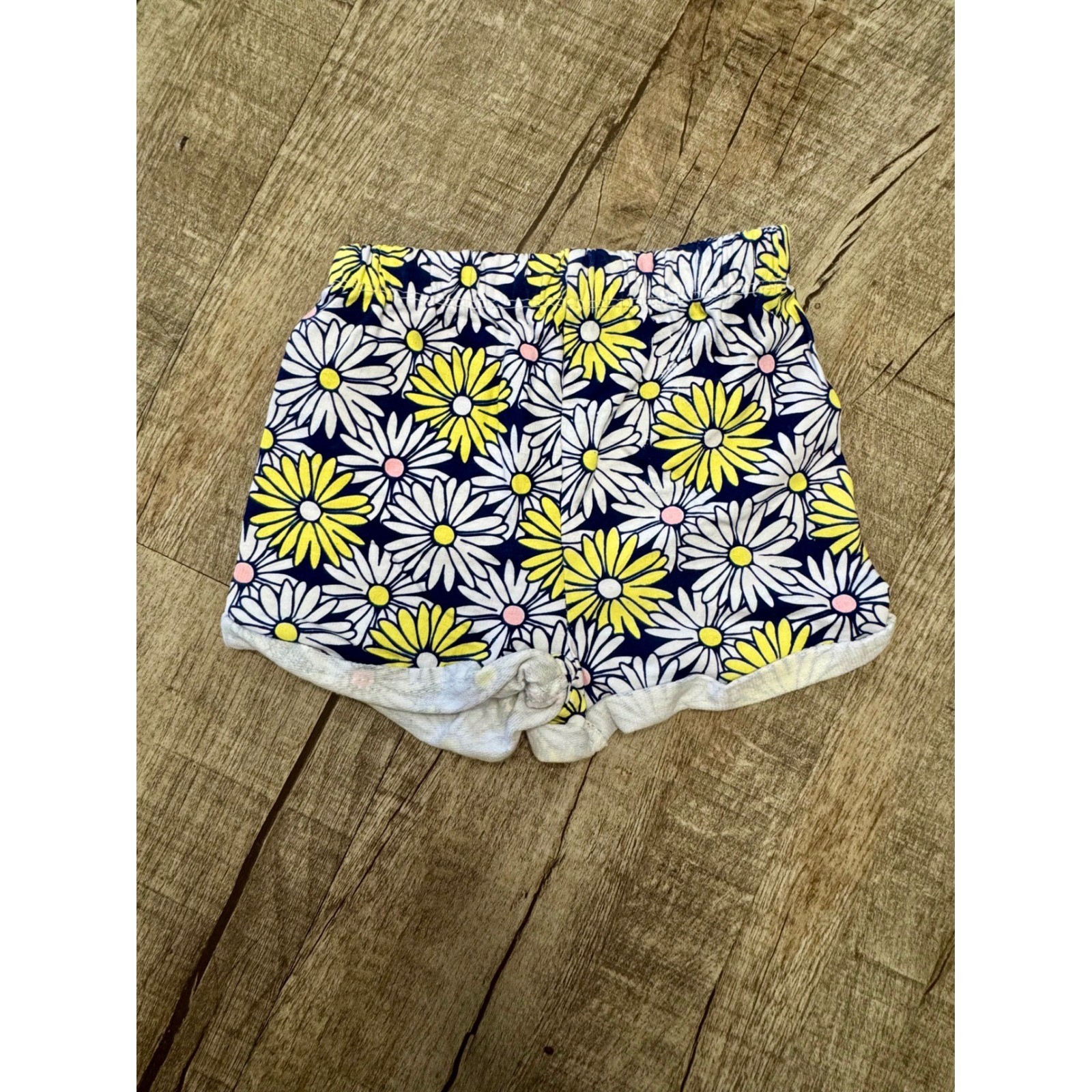 Disney Junior Minnie Mouse Daisy Duck Yellow Peplum Top Floral Shorts Set 18M