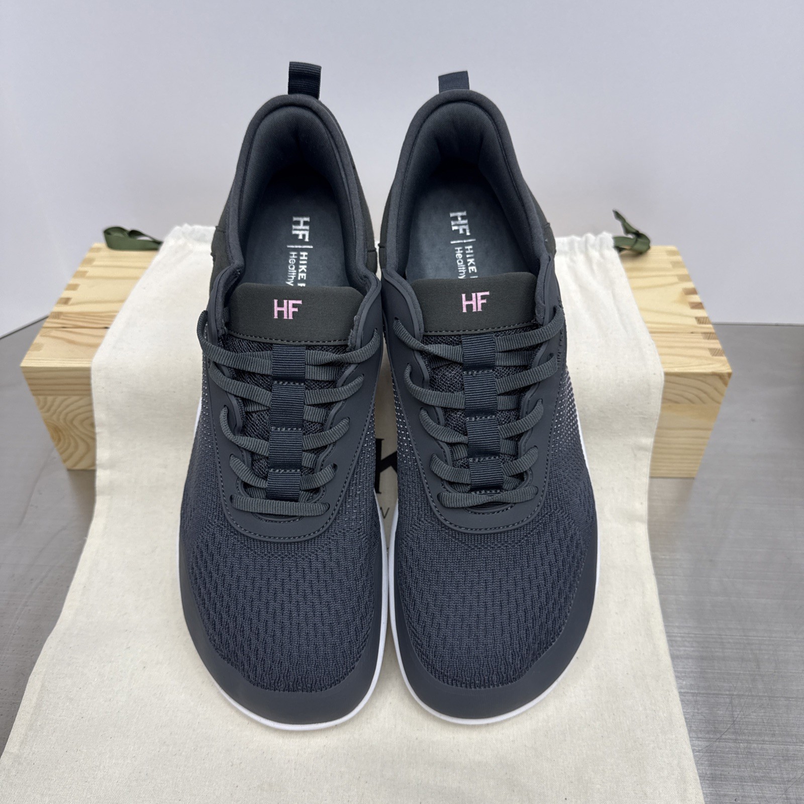 NWT Hike Footwear HF Stride Barefoot Sneaker Gray&Pink Unisex EU45 W14 M12