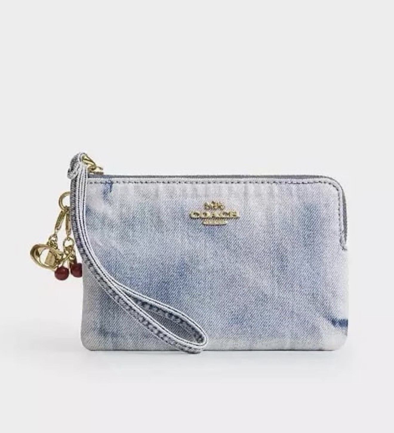 NWT Coach Corner Zip Wristlet With 2 CHARMS In Loved Light Indigo Denim