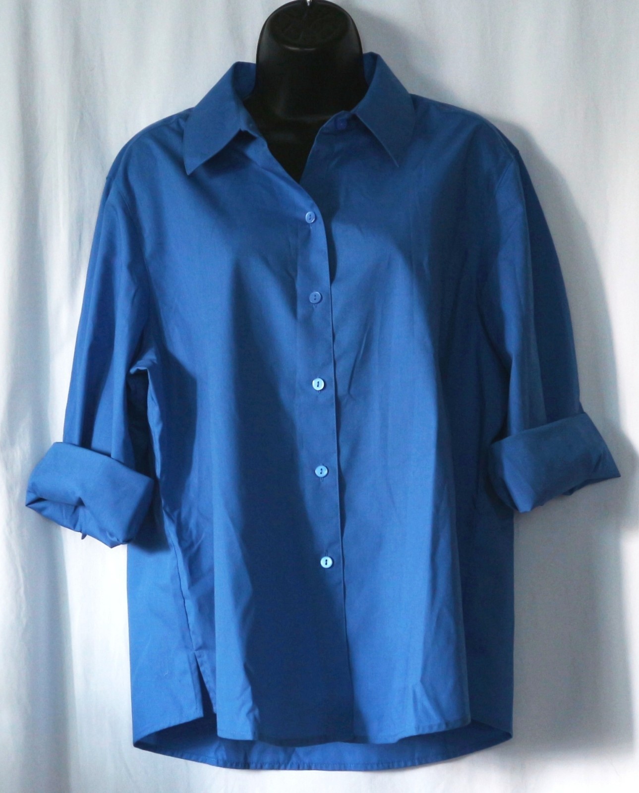FOXCROFT NYC Blue Wrinkle Free Side Slits 47 In Chst 27.5 In Lng Sz 16 EXC