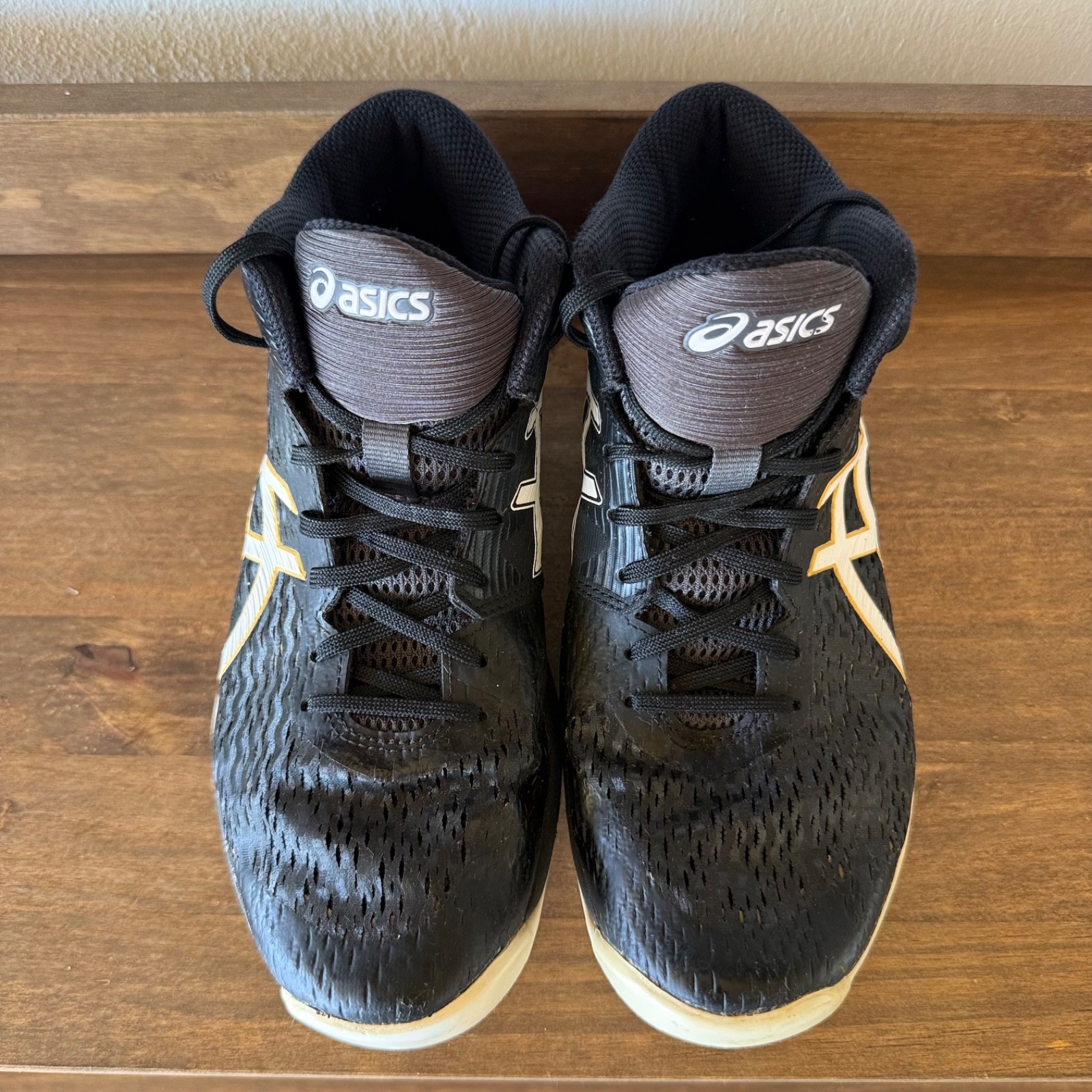 Size 6.5 – Asics Sky Elite FF MT Black Gold Volleyball Shoes Sneakers