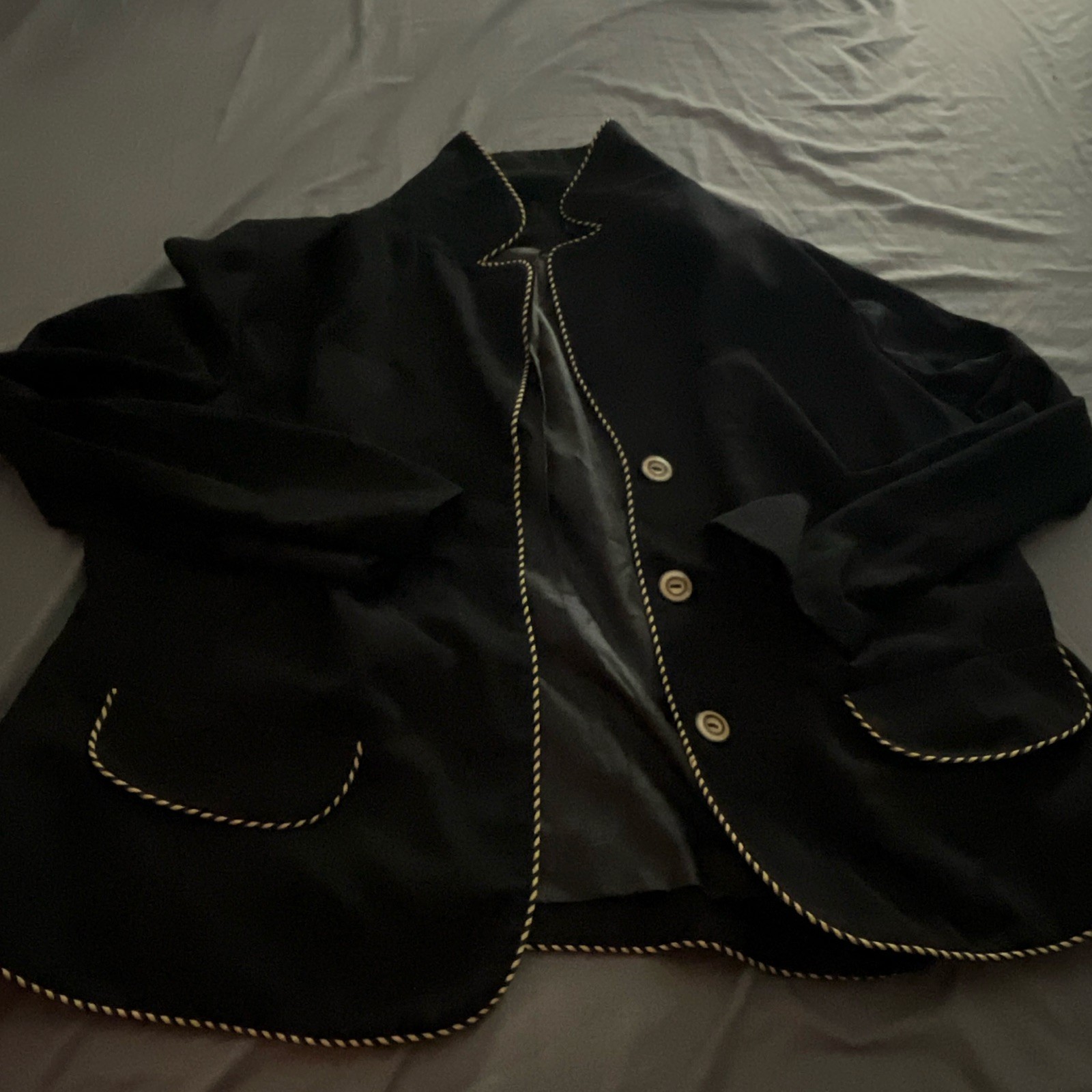 Women’s Black Blazer Jacket 2XL Button Front Contrast Trim Long Sleeve Pockets