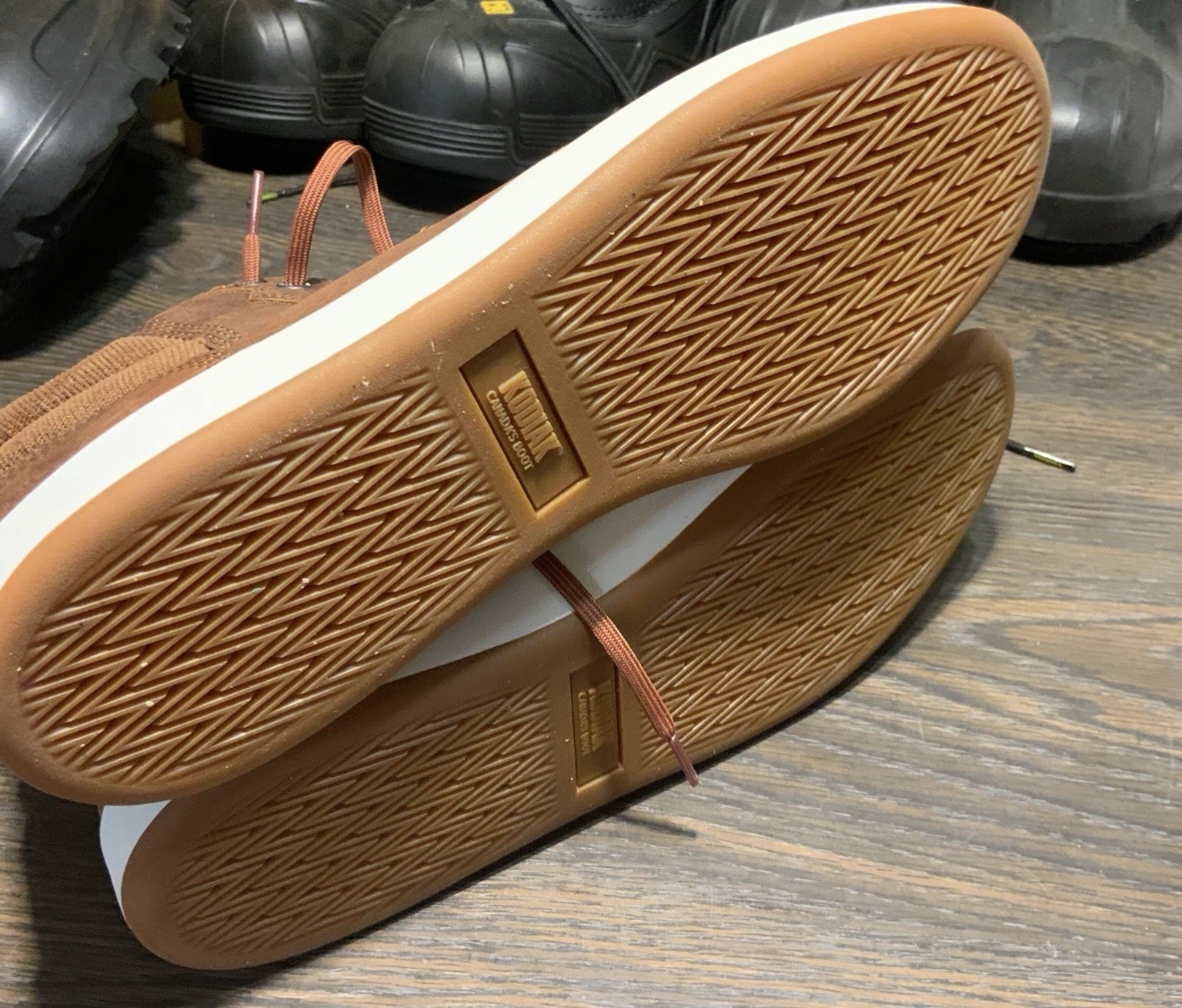 Kodiak Size 11 (Really 10 1/2) Men’s Argus Mid Cut Sneakers Brown Leather New