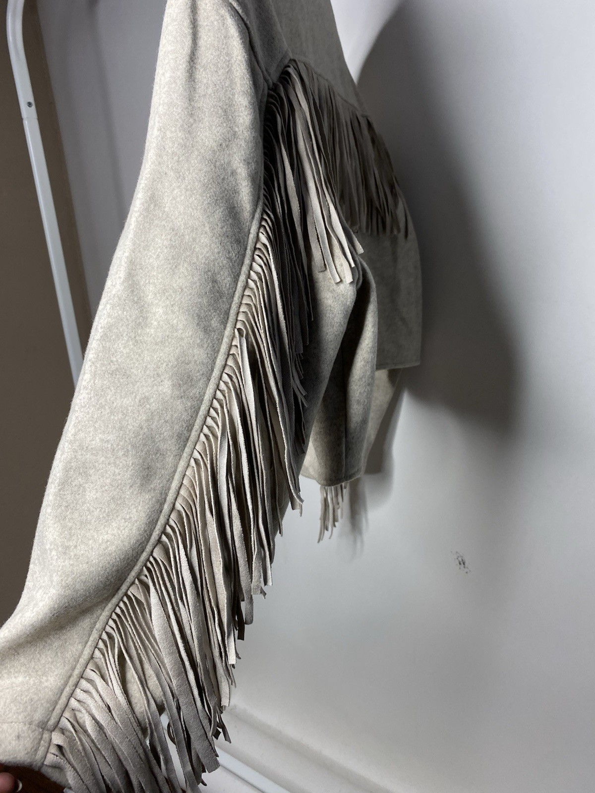 BLANK NYC Fringe Bomber Jacket Women’s Medium Beige Boho Western Rodeo Festival