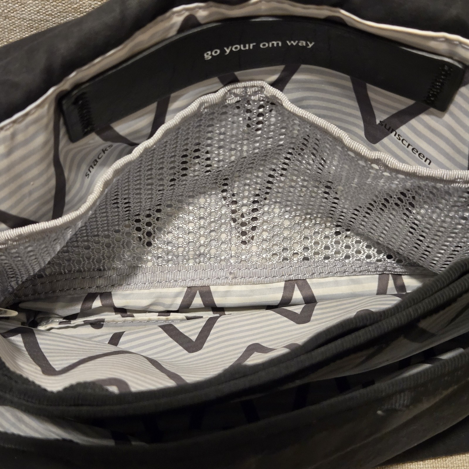Lululemon Party Om “Go Your Om Way” Crossbody Black Nylon Messenger Bag Purse