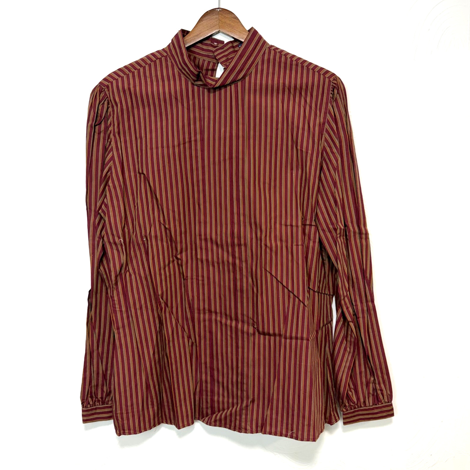 NWT Vintage Hathaway Women’s Red Striped Long Sleeve Button Back Accent Shirt 12
