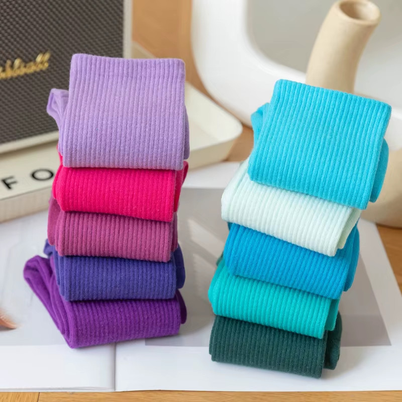 Unisex Casual Cotton Socks round Neck Mid Tube Fashionable Solid Color Breathabl