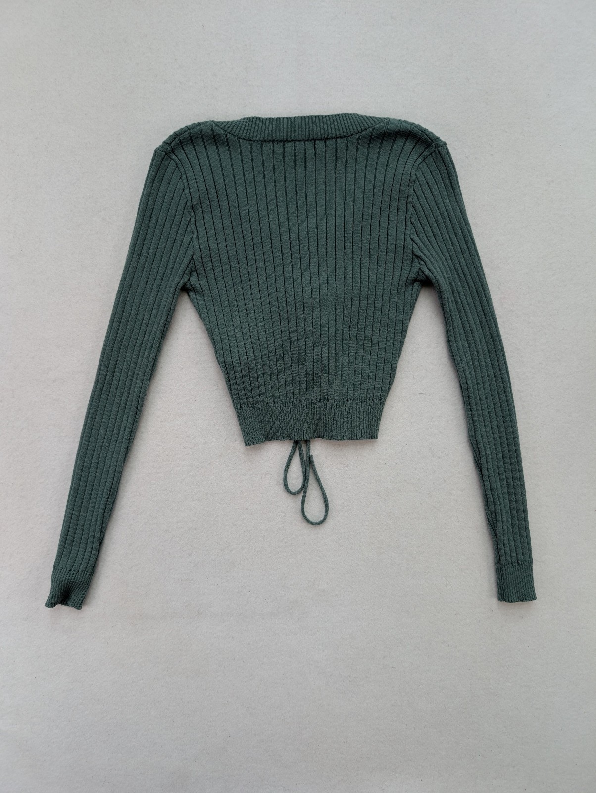 Forever 21 Women’s Sweater Size M Green Cropped Ribbed Pullover