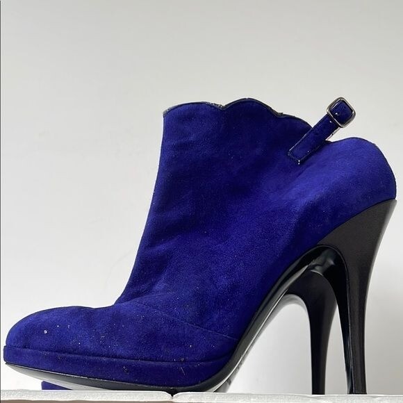 Claudia Ciuti Firenze Womens Blue Suede Bootie 10M 5” Heel NWOB Italy